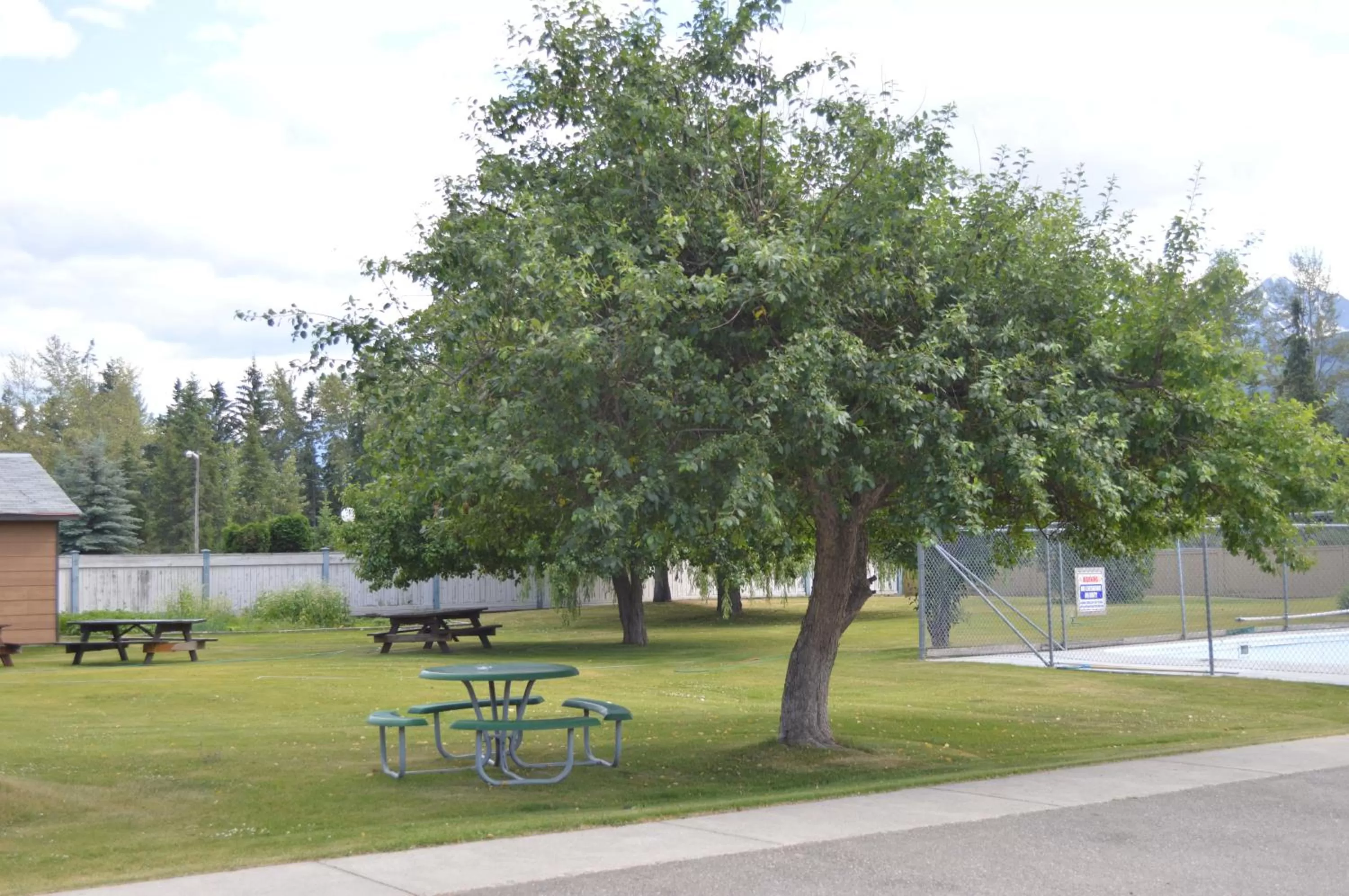 Area and facilities in Mary's Motel