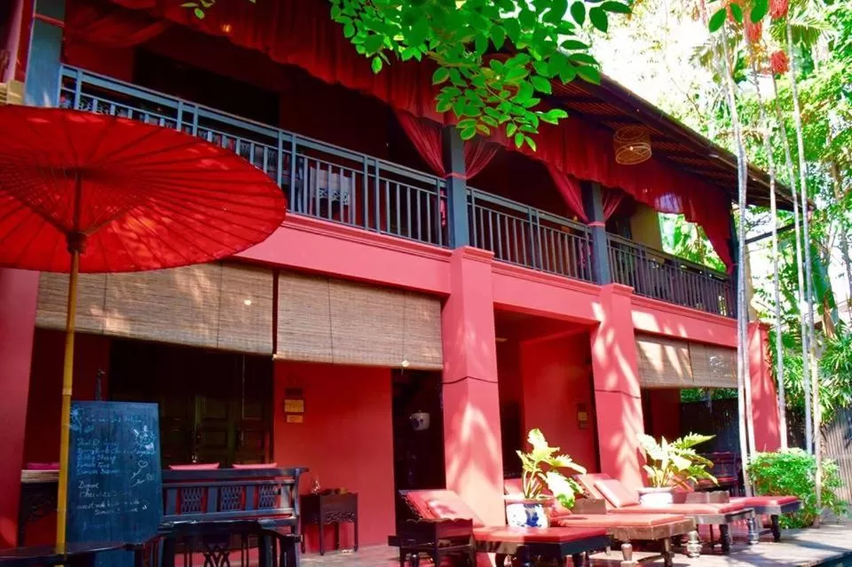 Tri Yaan Na Ros Colonial House