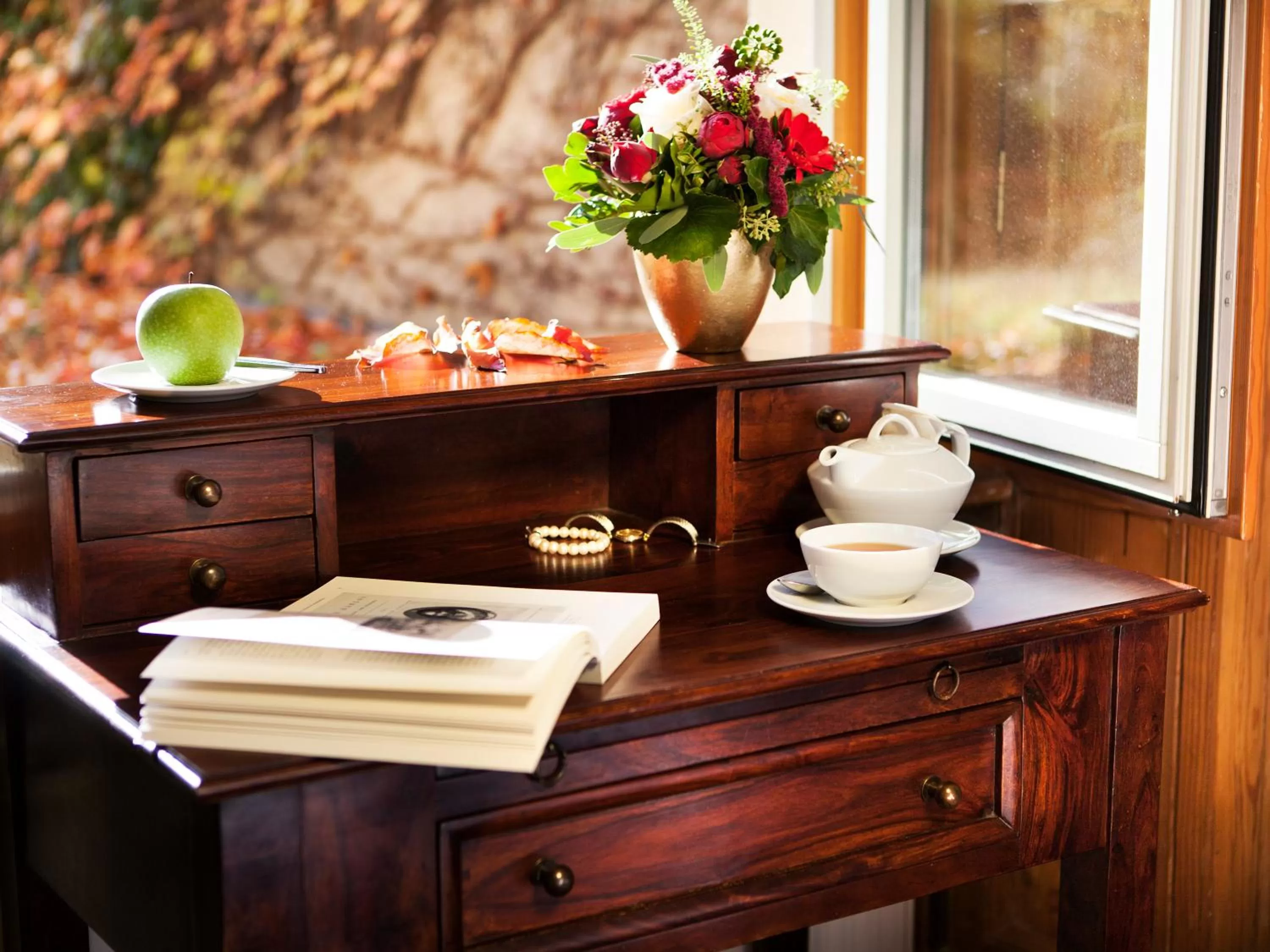 Decorative detail in THE GATE GARDEN Hotel