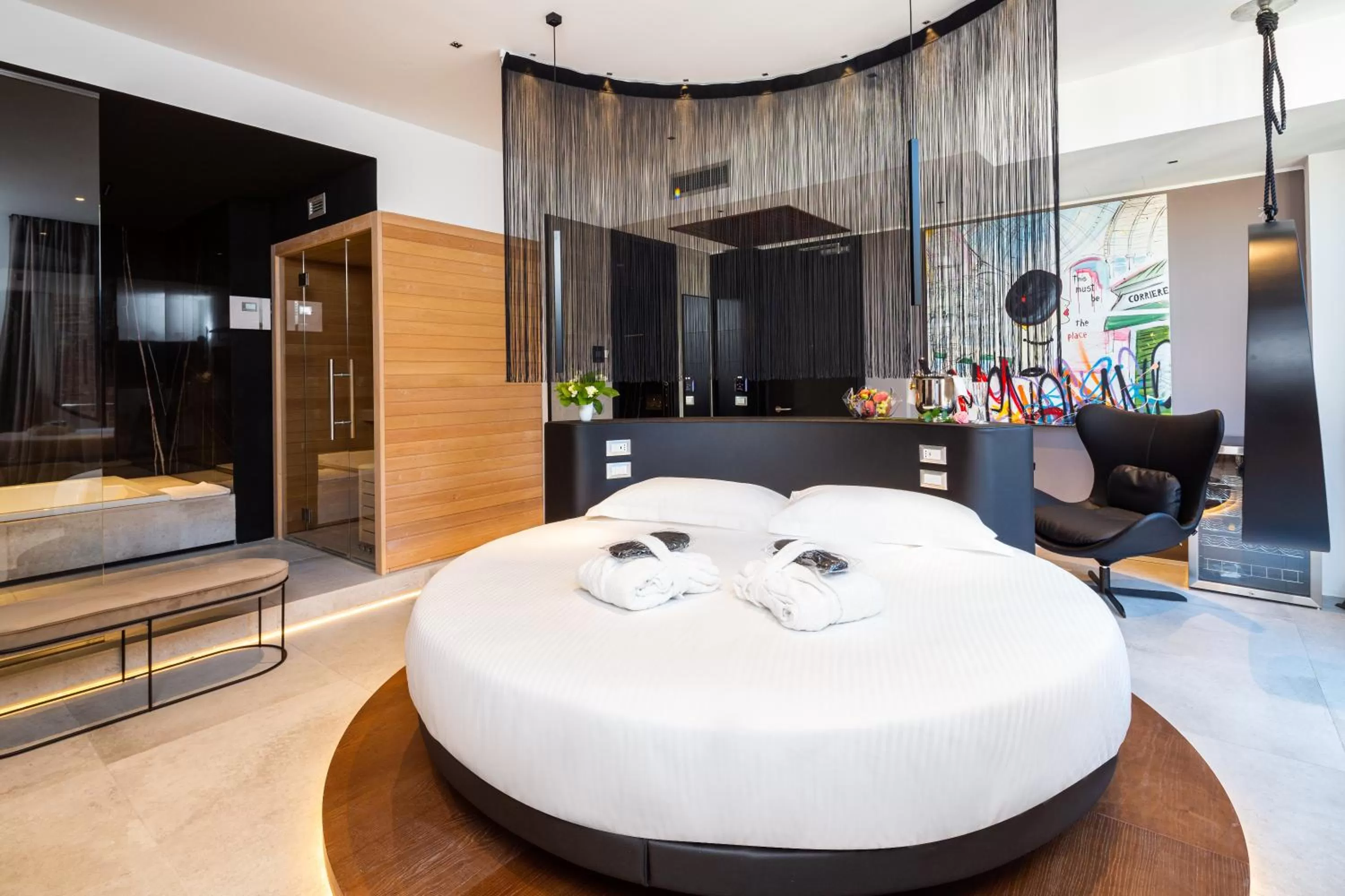 Hot Tub in The Corner Duomo Hotel