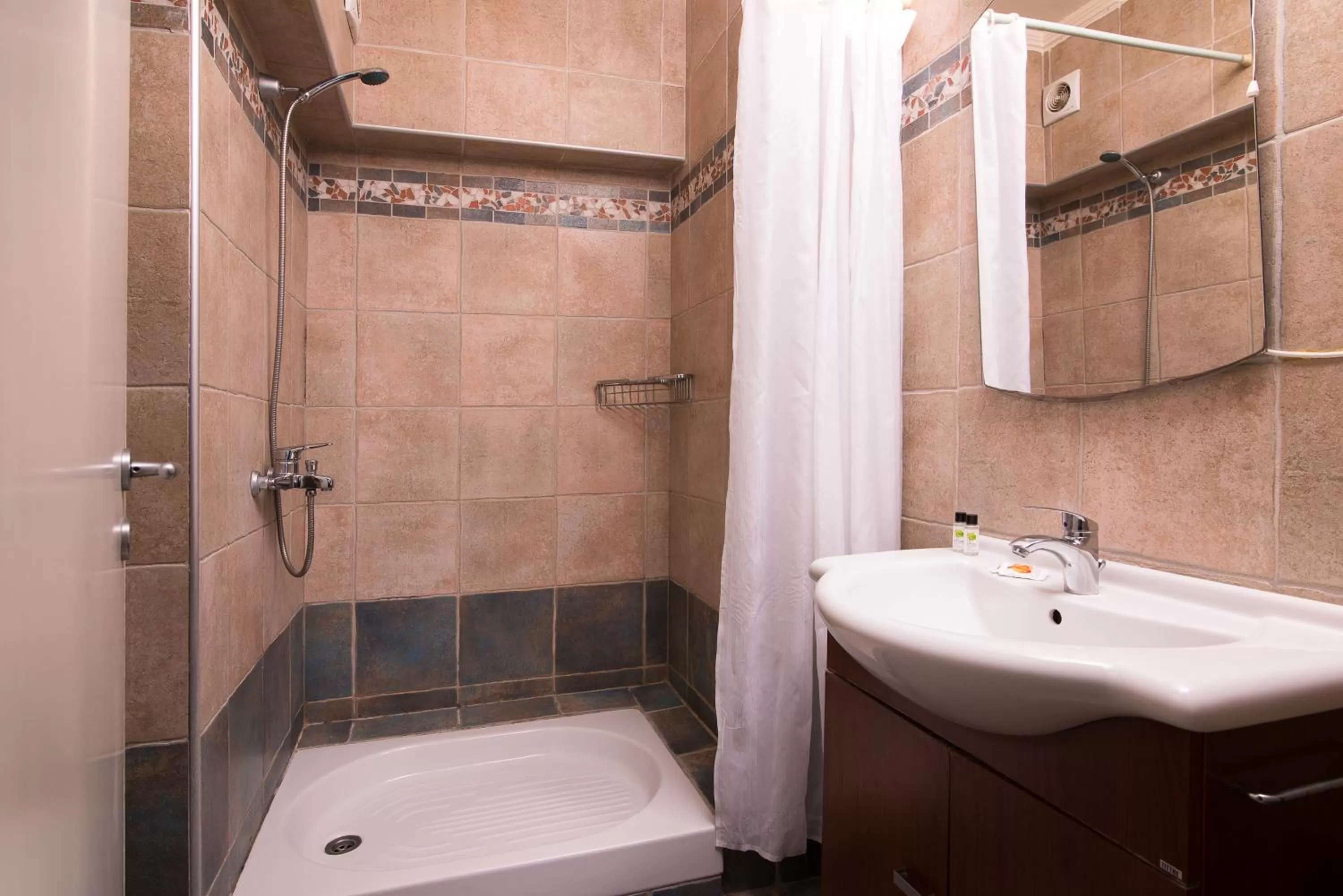 Shower, Bathroom in Hotel Aigli