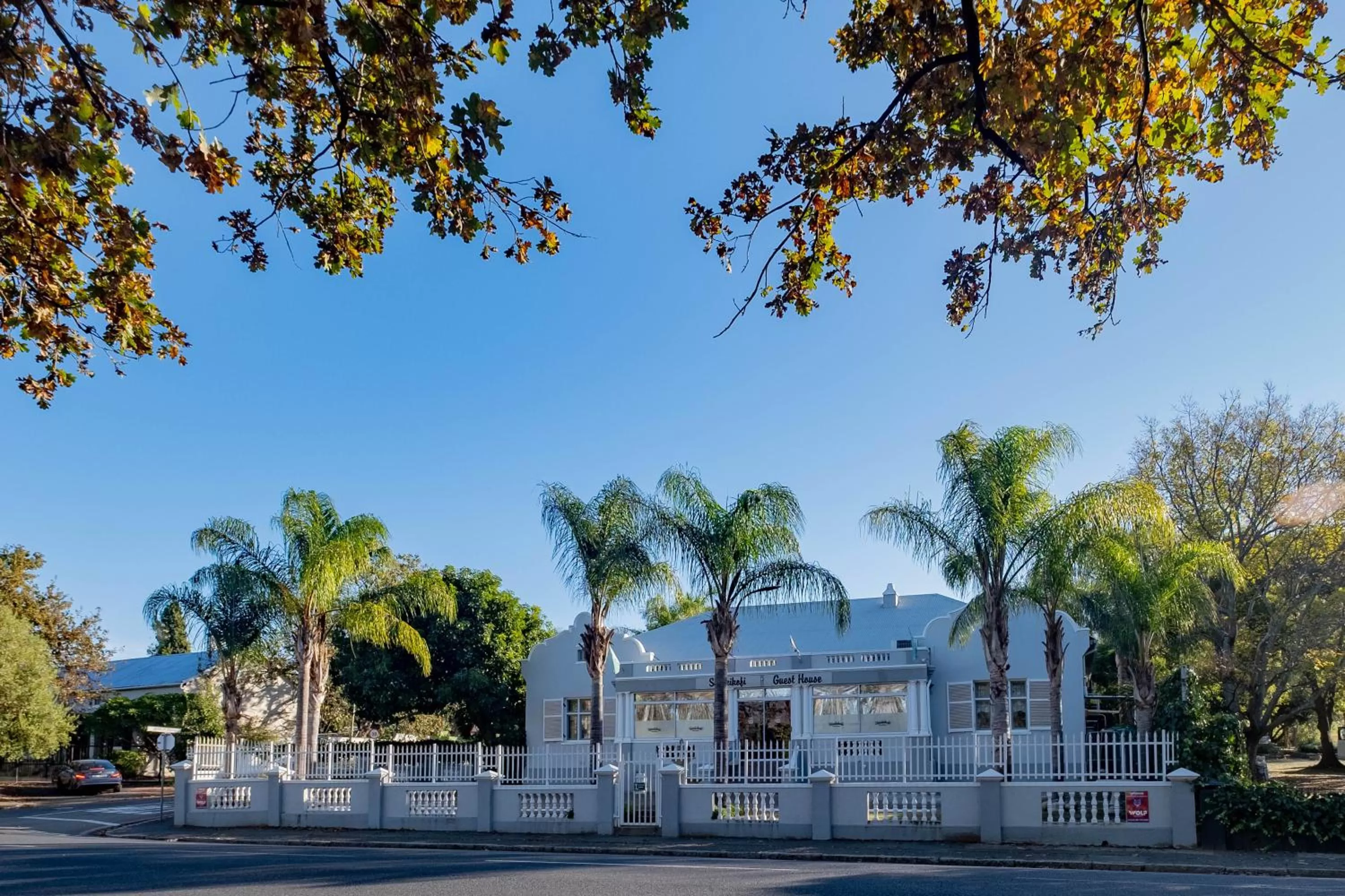 Facade/entrance in Skinkikofi Guest House