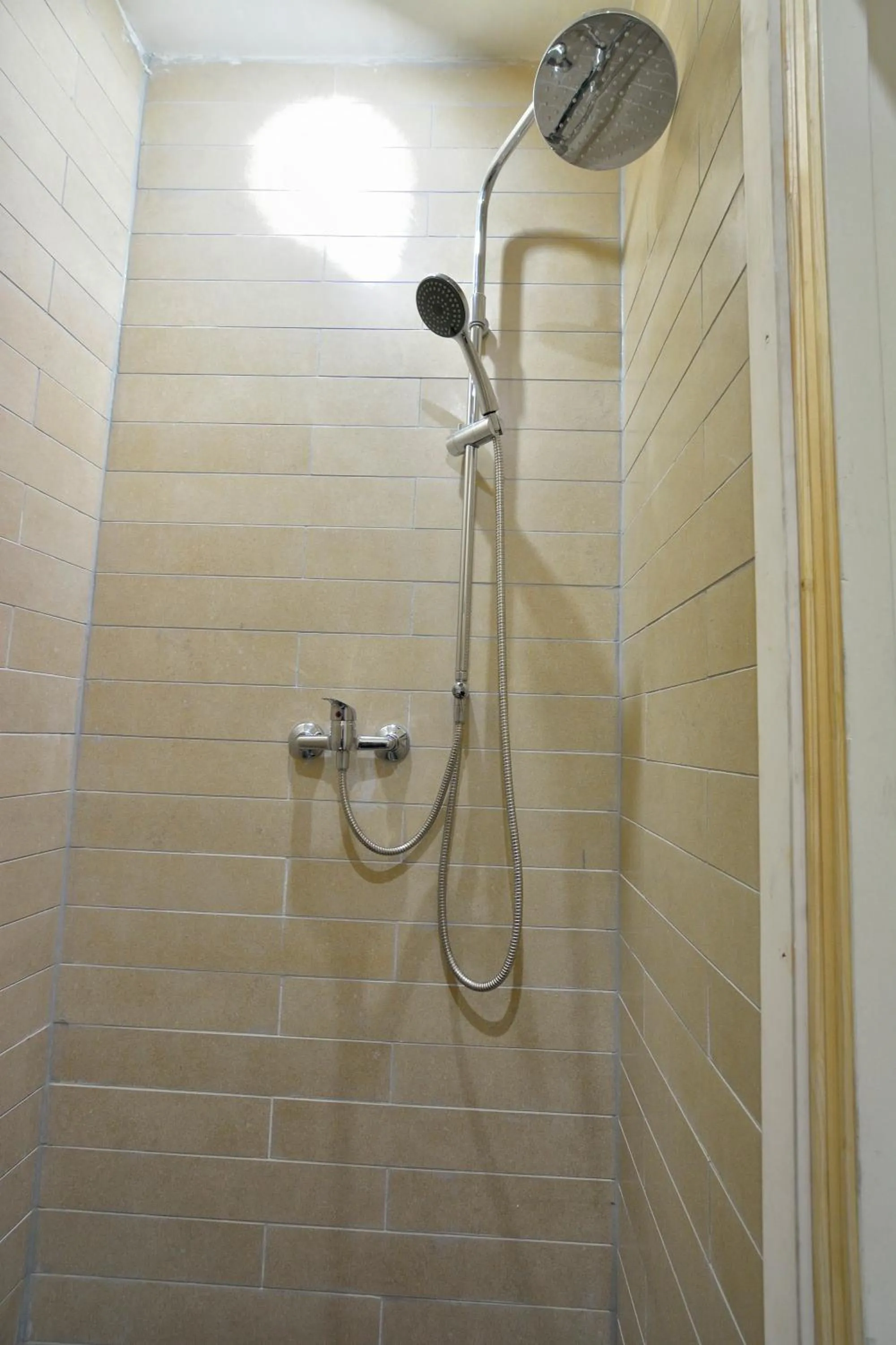Shower in Hotel La Belle Vue