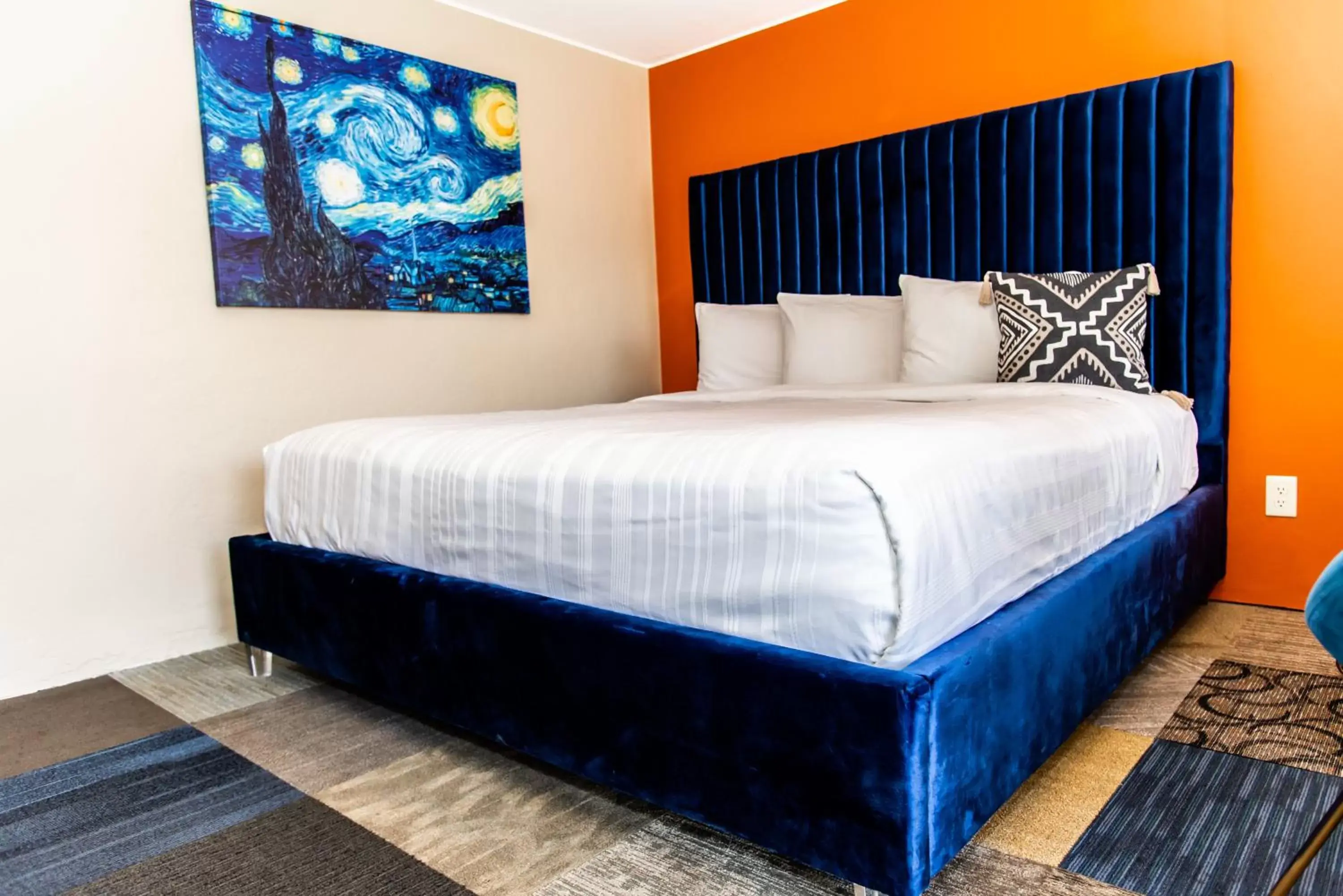 Deluxe King Suite - single occupancy in American Classic Inn Deluxe King Suite - single occupancy in American Classic Inn