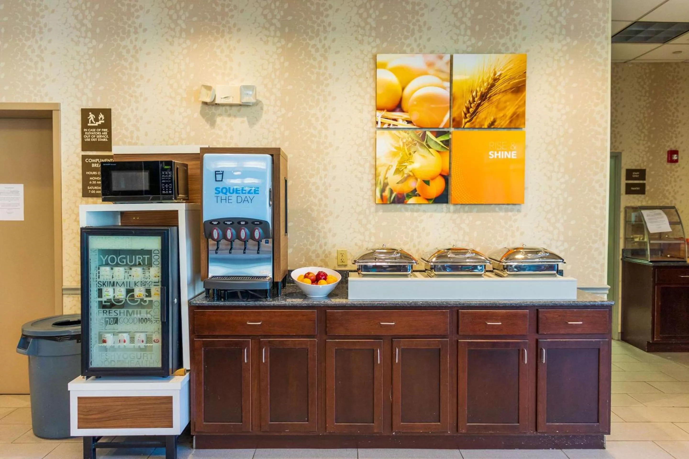 Restaurant/places to eat in Comfort Inn & Suites Plainville-Foxboro
