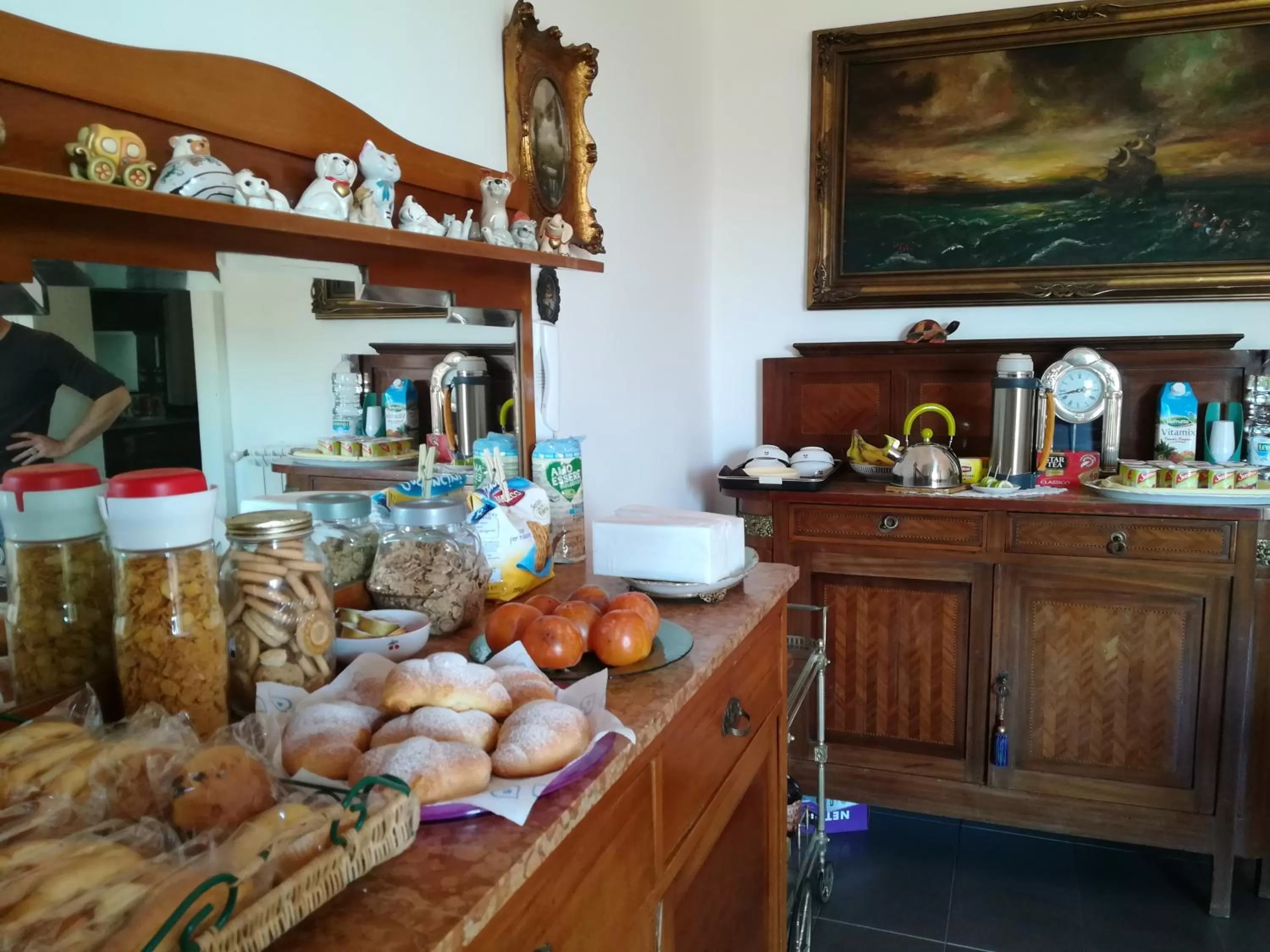 Buffet breakfast in B&B Villa Lidia
