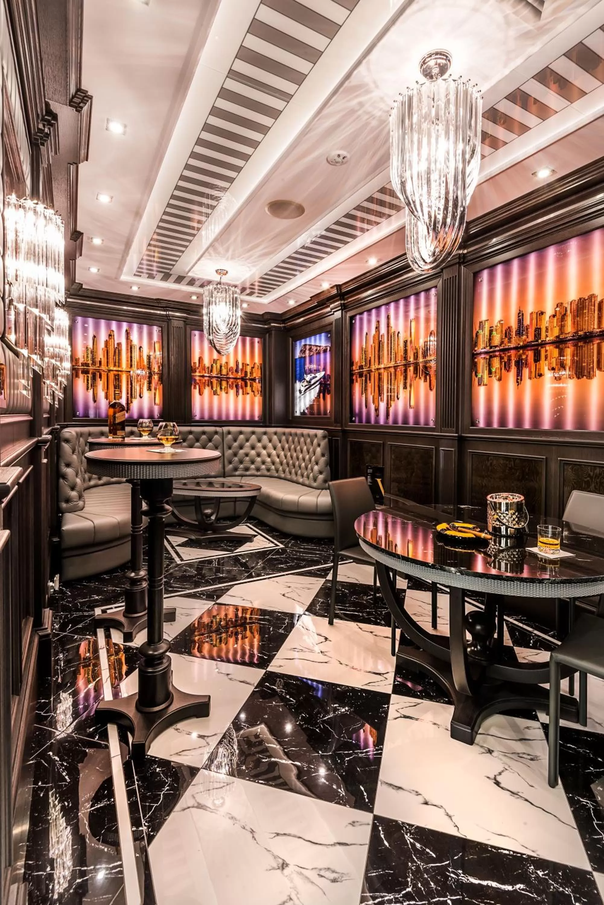 Evening entertainment in Aparthotel Vanilla