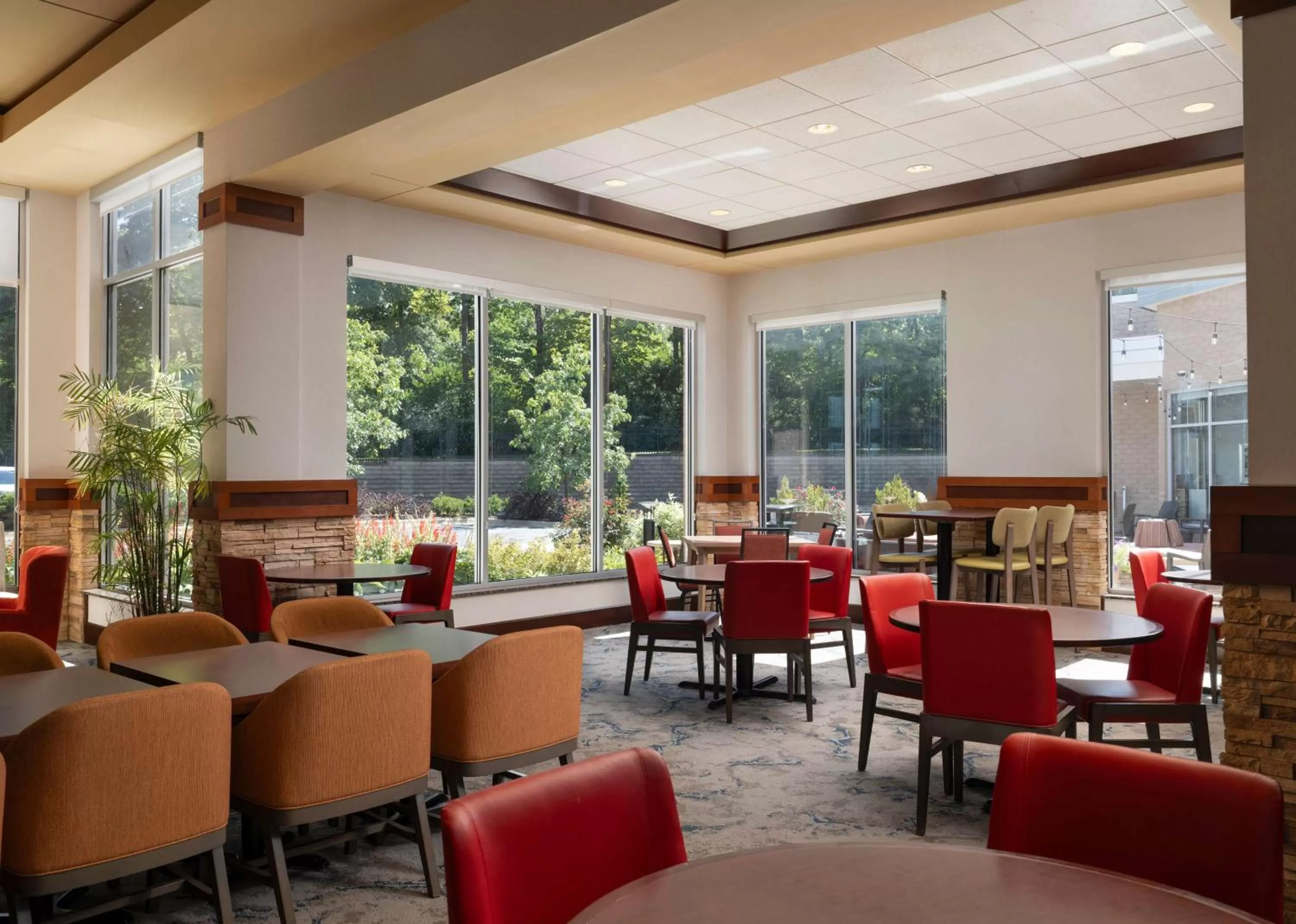 Restaurant/places to eat in Hilton Garden Inn Ann Arbor