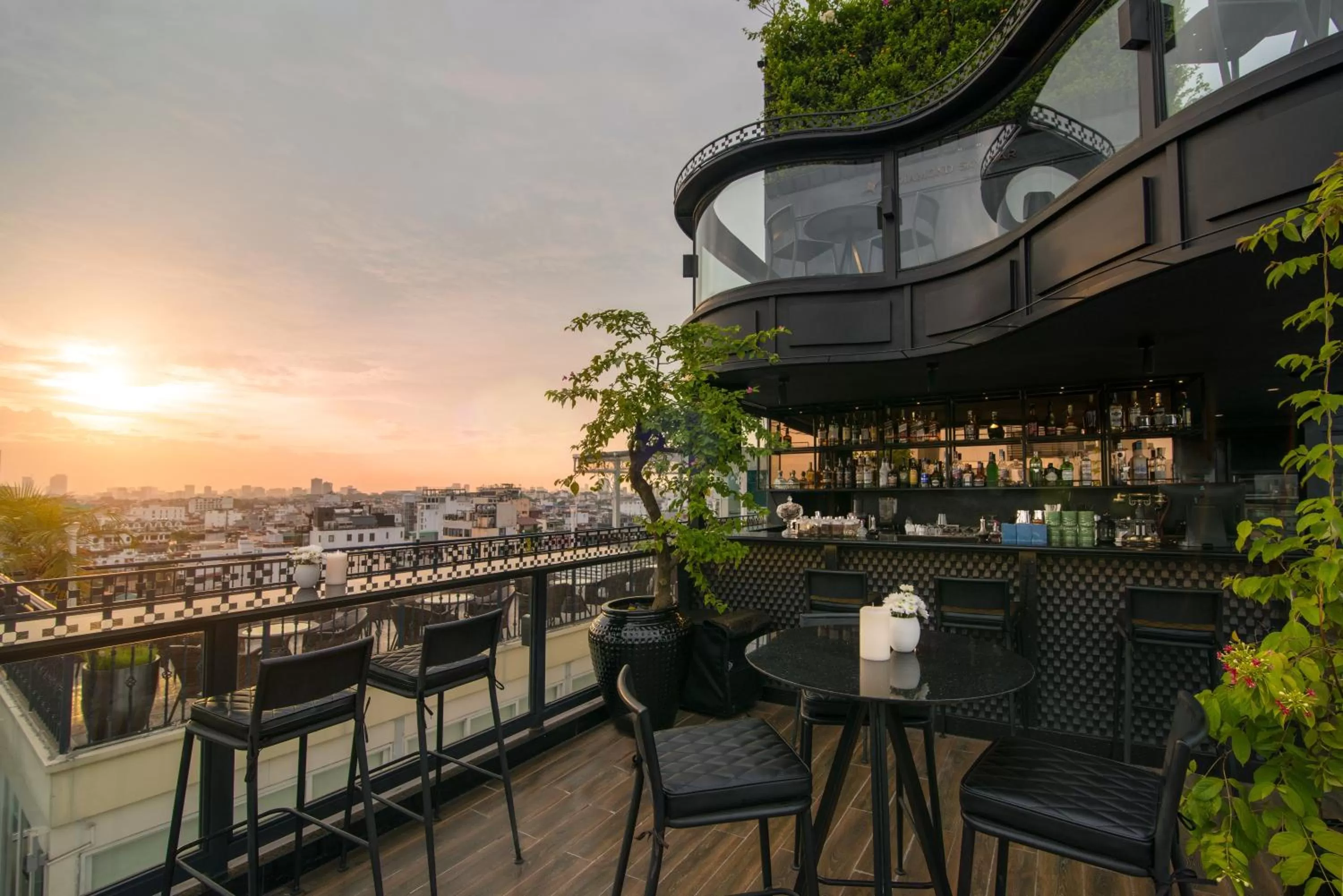 Nightclub / DJ in La Nueva Boutique Hotel Hanoi & Spa