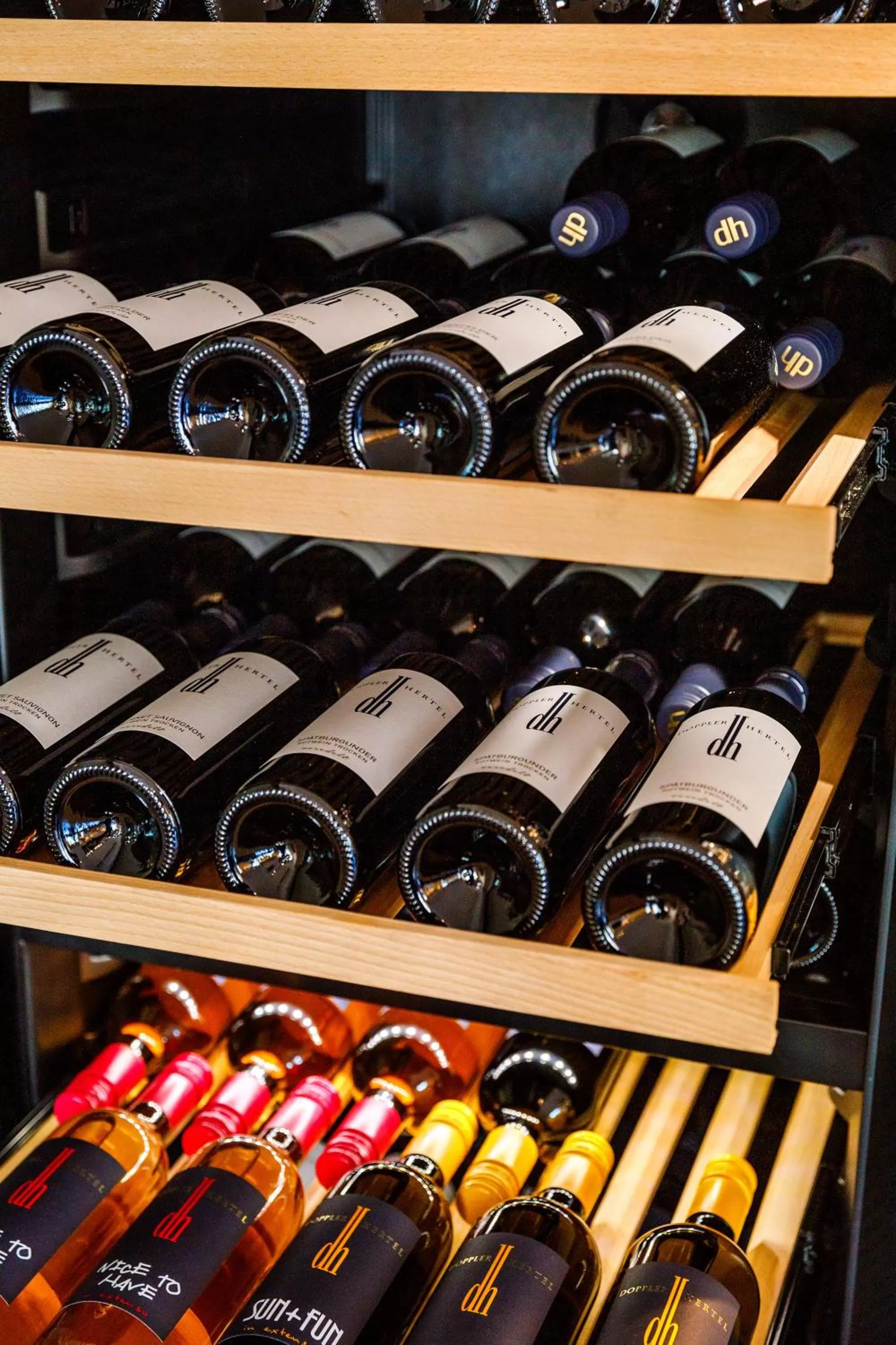 Restaurant/places to eat, Drinks in Logierhaus RheintorEins