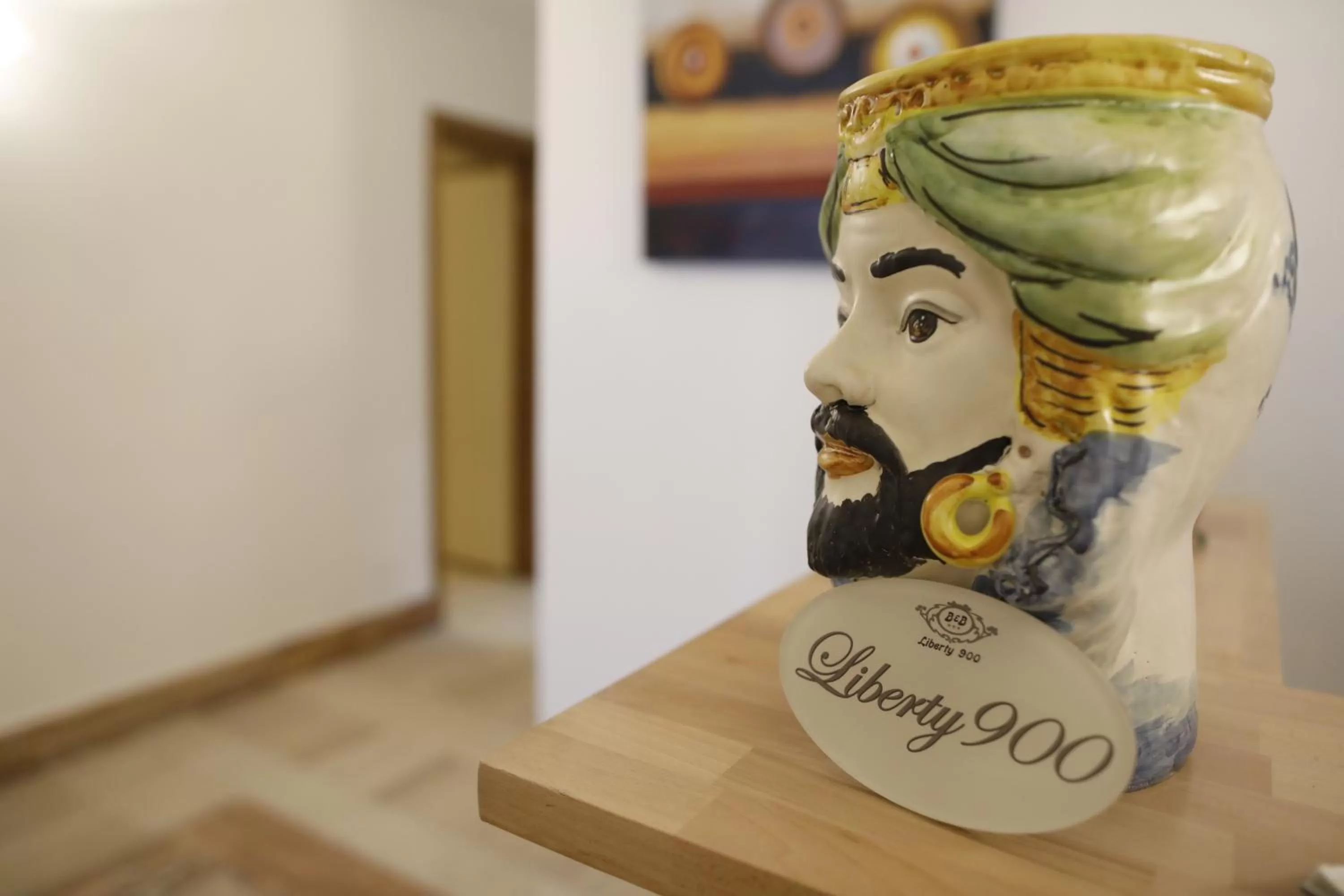 Decorative detail in B&B Liberty 900