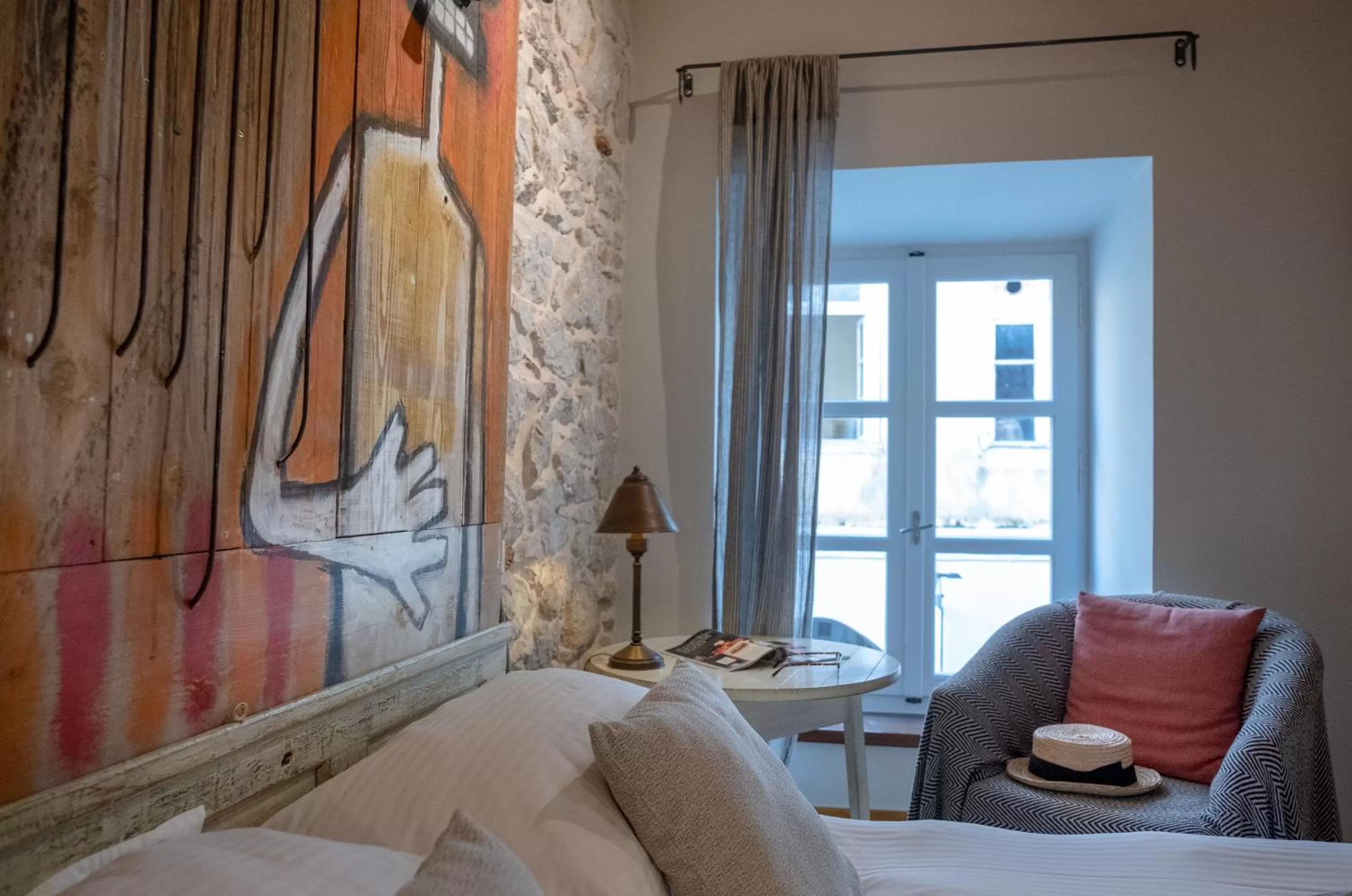 Decorative detail, Bed in Amymone and Adiandi