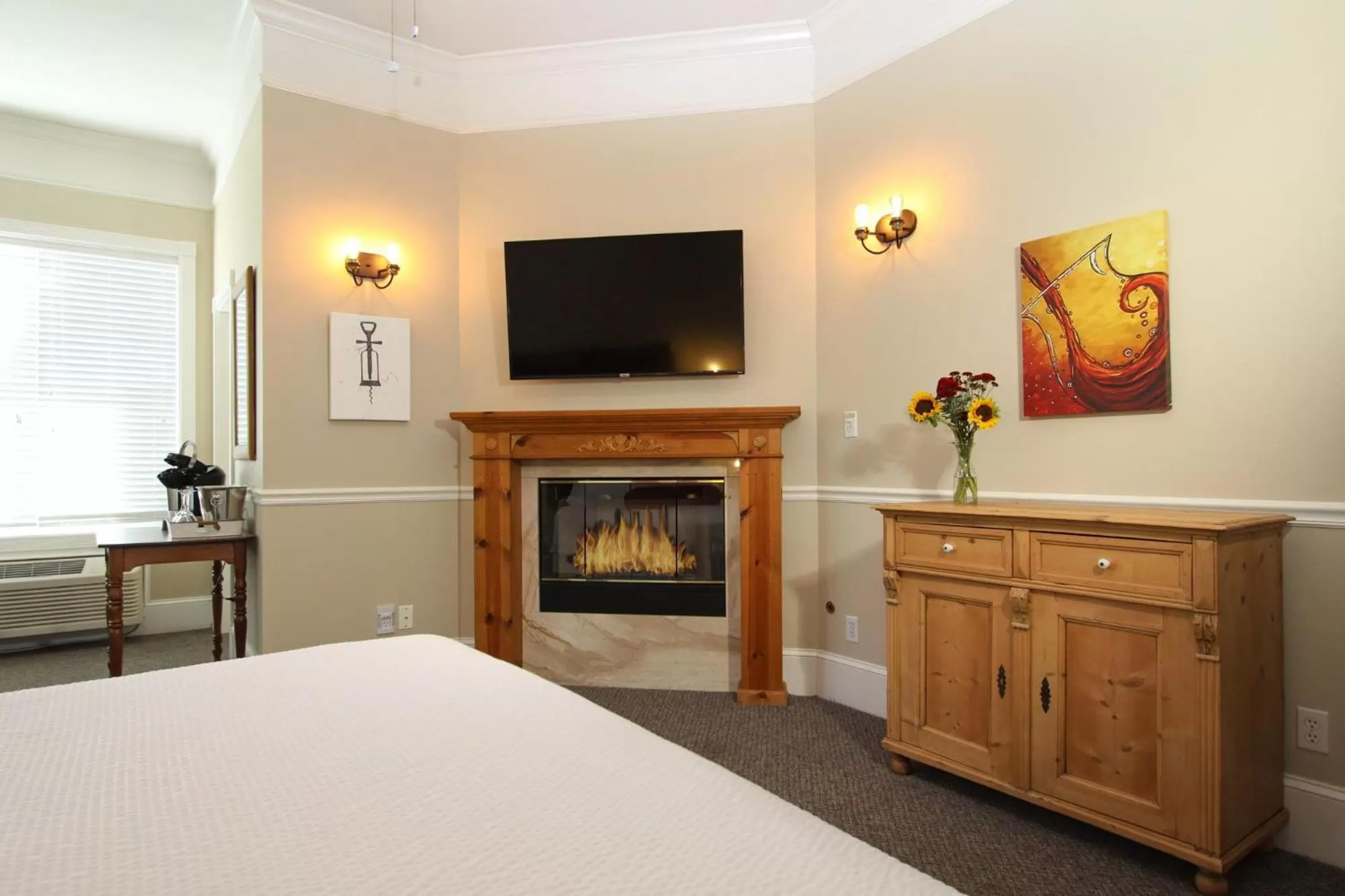 Bed in The Inn at 161