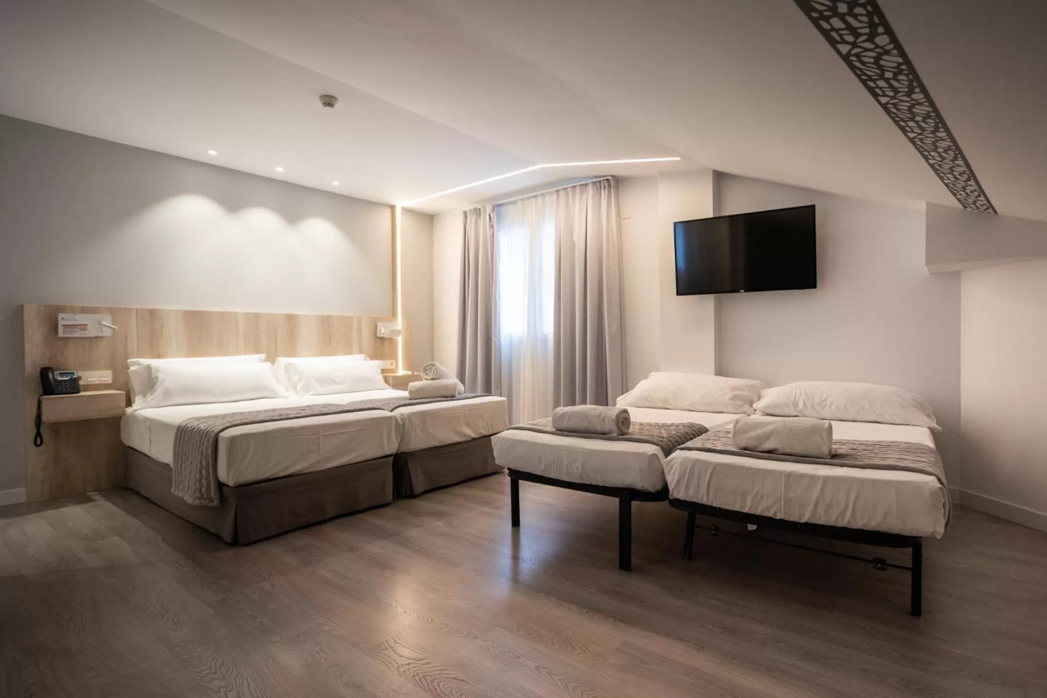 Bedroom, Bed in DWO Ábaster