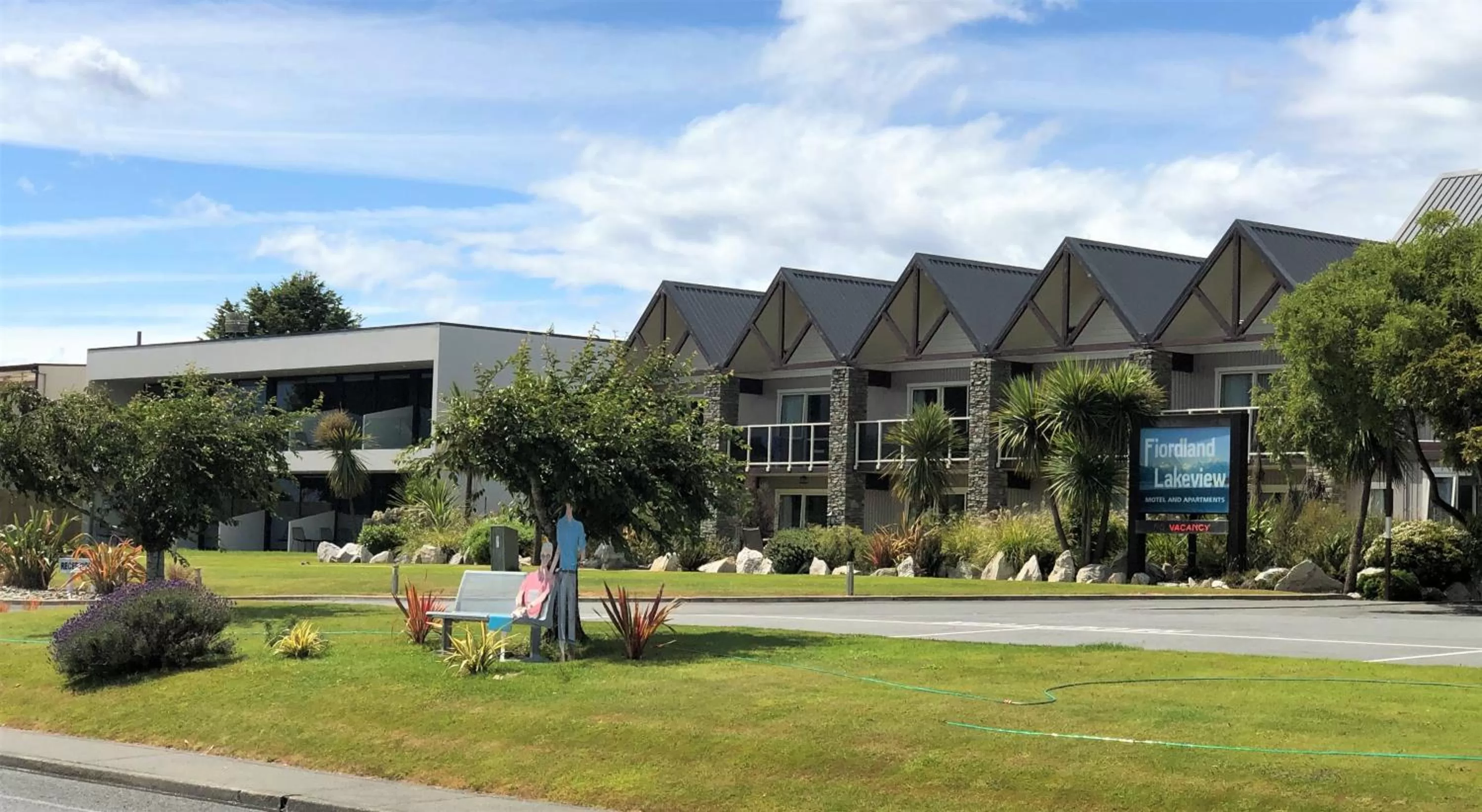 Property building in Fiordland Lakeview Motel and Apartments