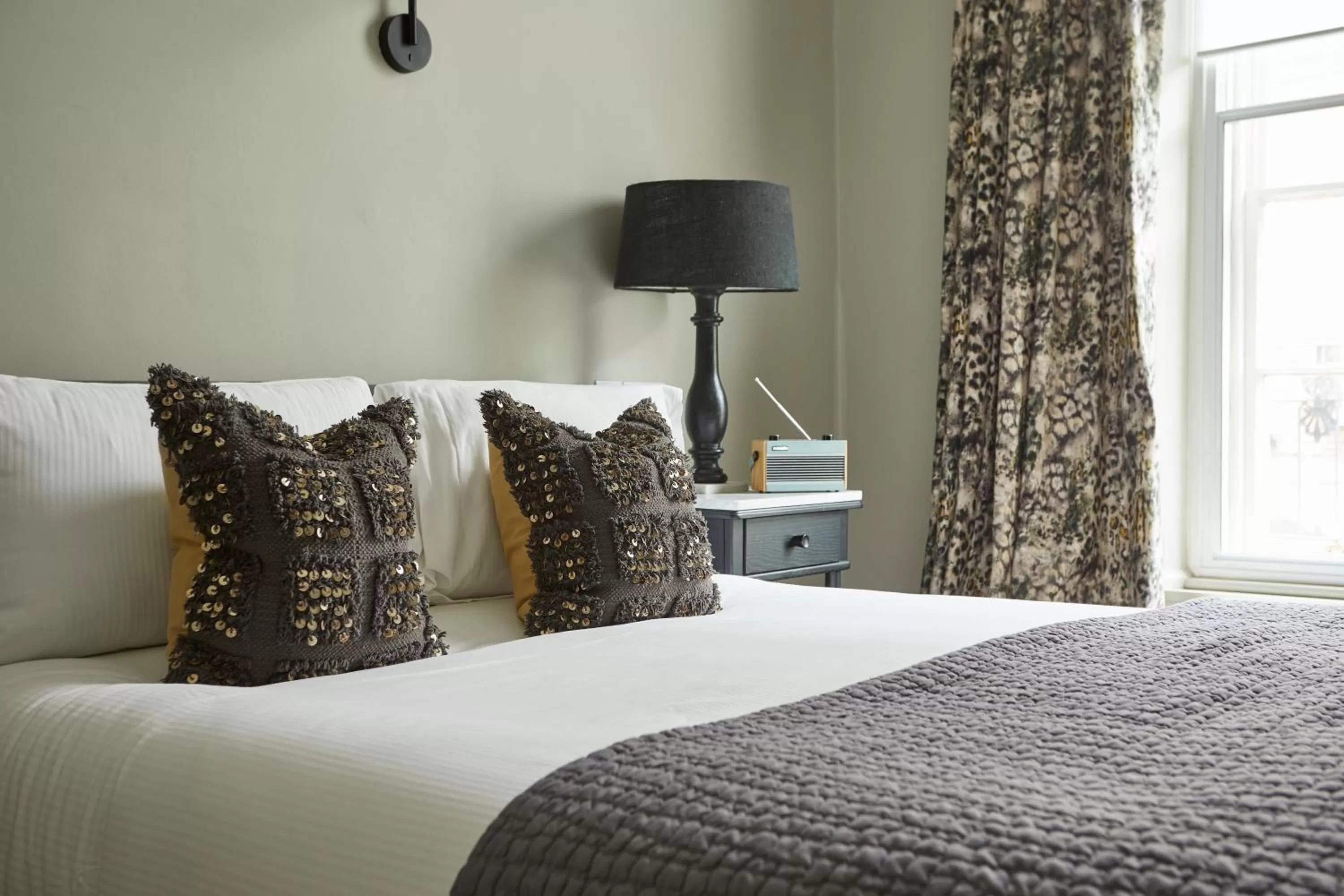 Bed in The King's Arms