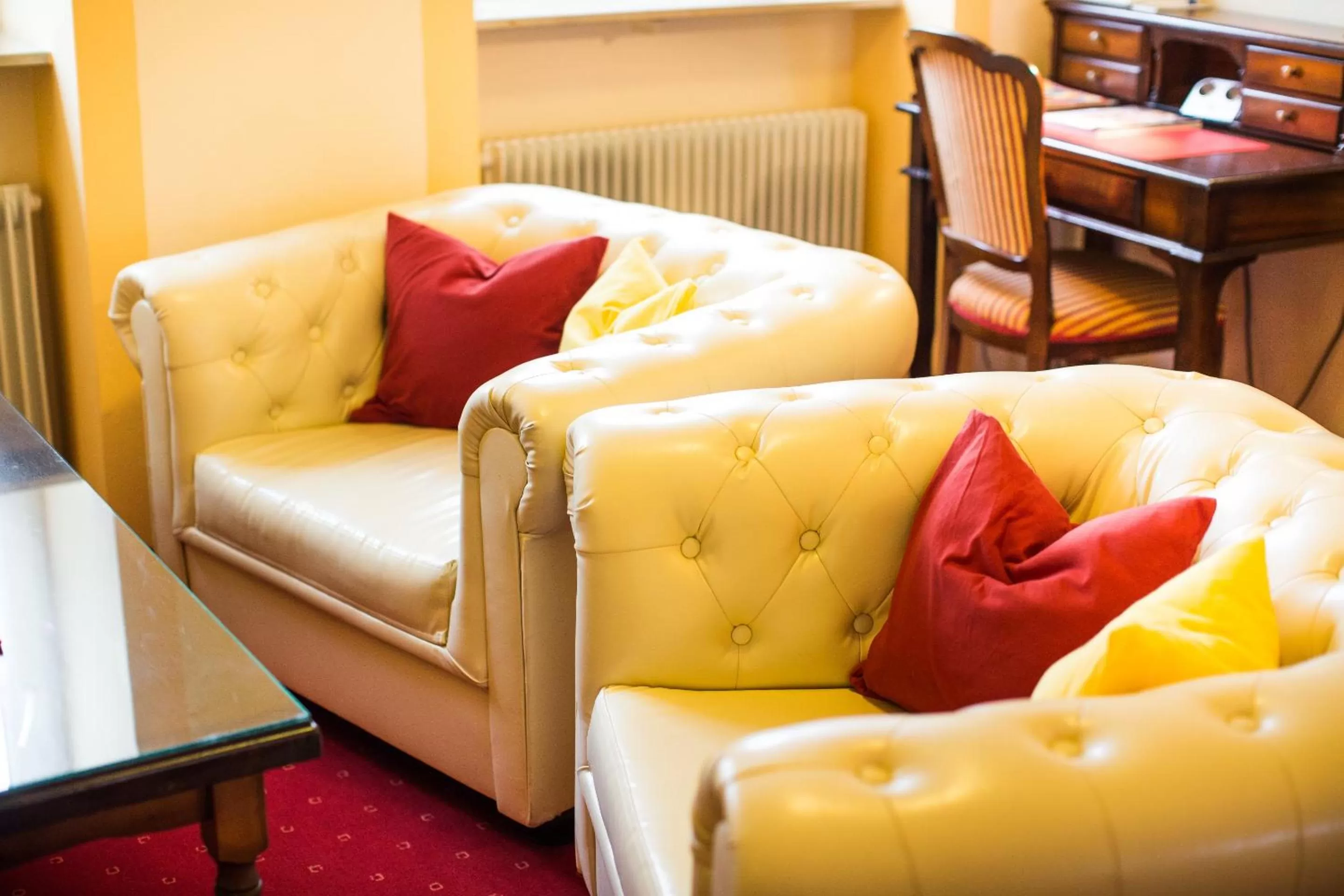 Living room in Klassik Hotel am Tor