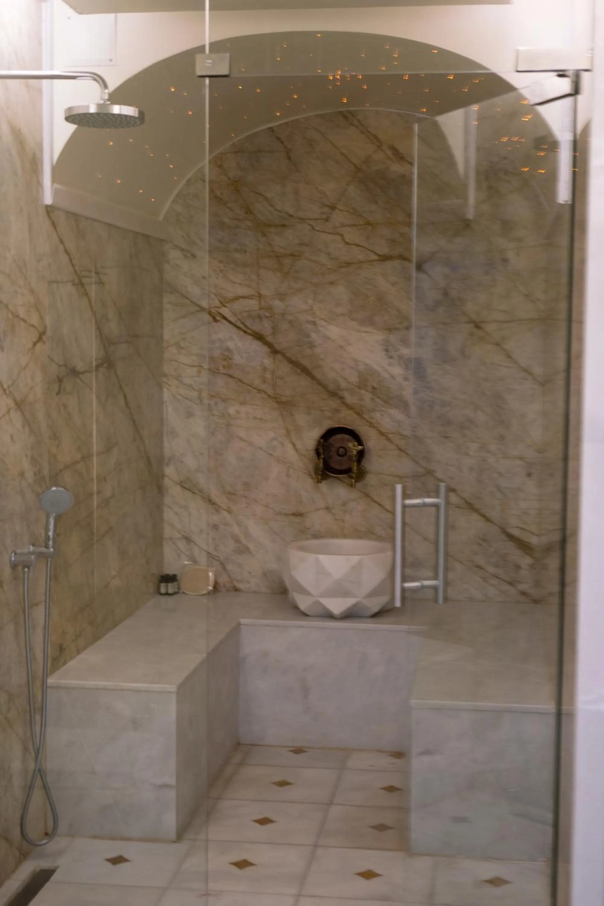 Shower in Casa Margot Hotel - Adults Only