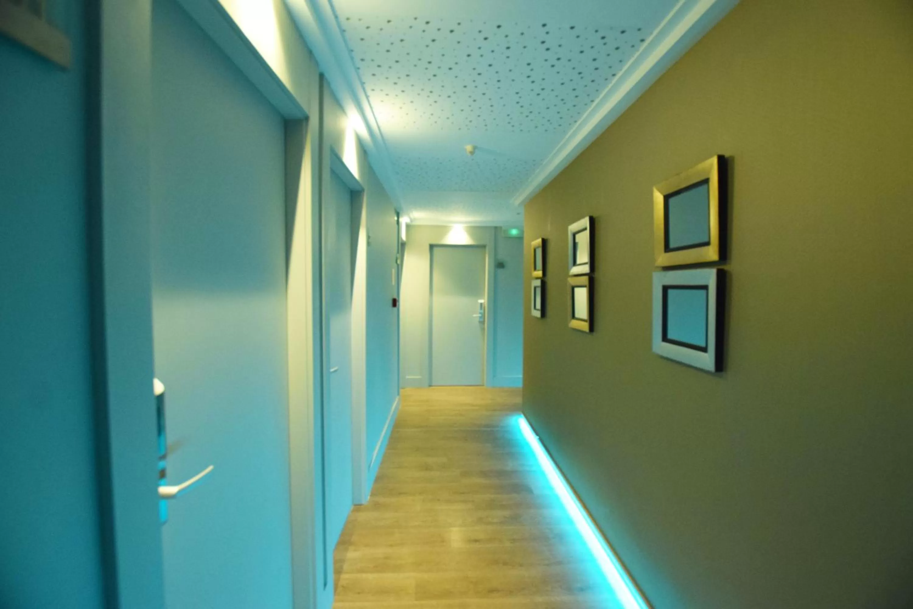 Property building in Hotel Centro Los Braseros