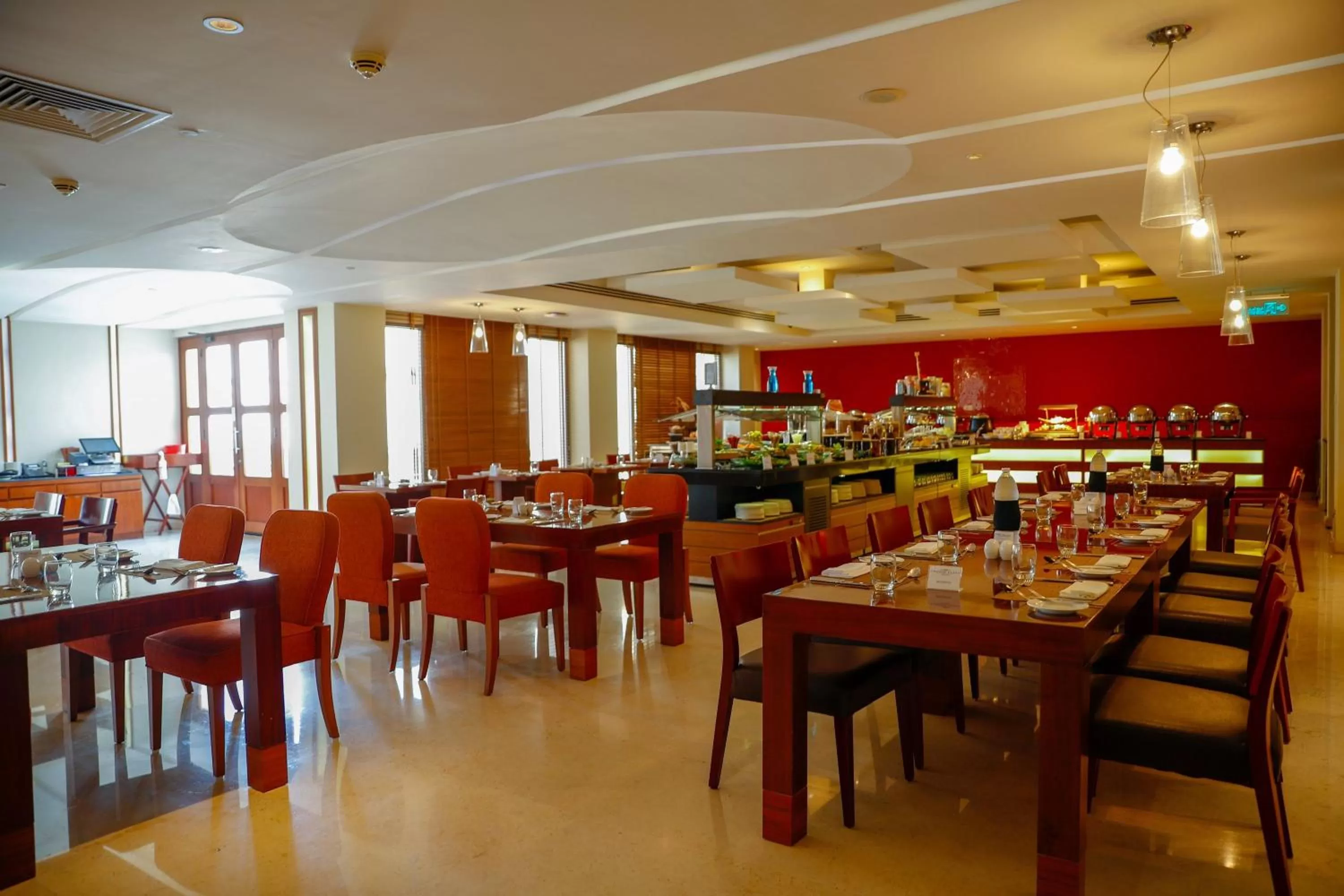 Restaurant/places to eat in Crowne Plaza Sohar by IHG
