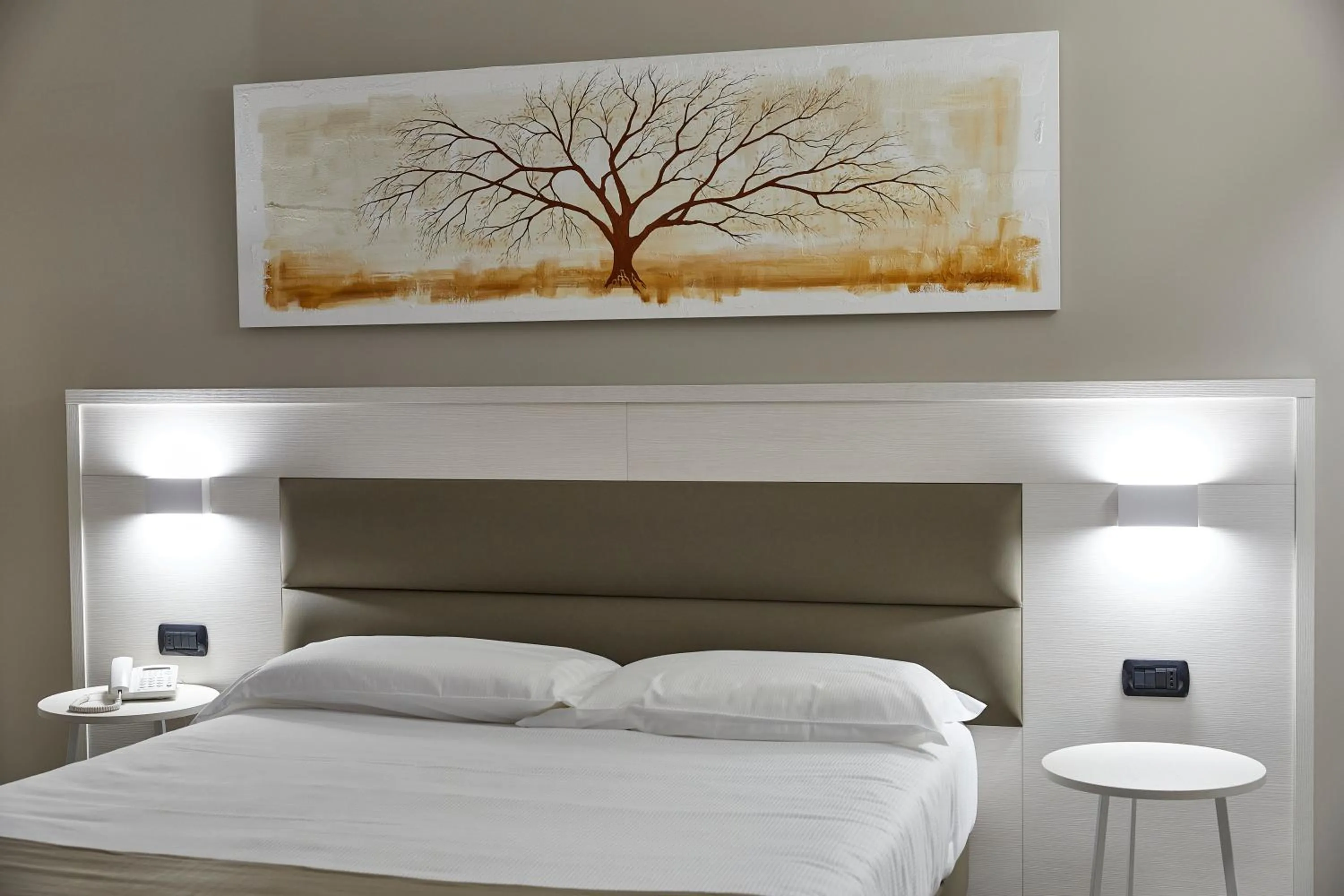 Bed in Hotel Concorde