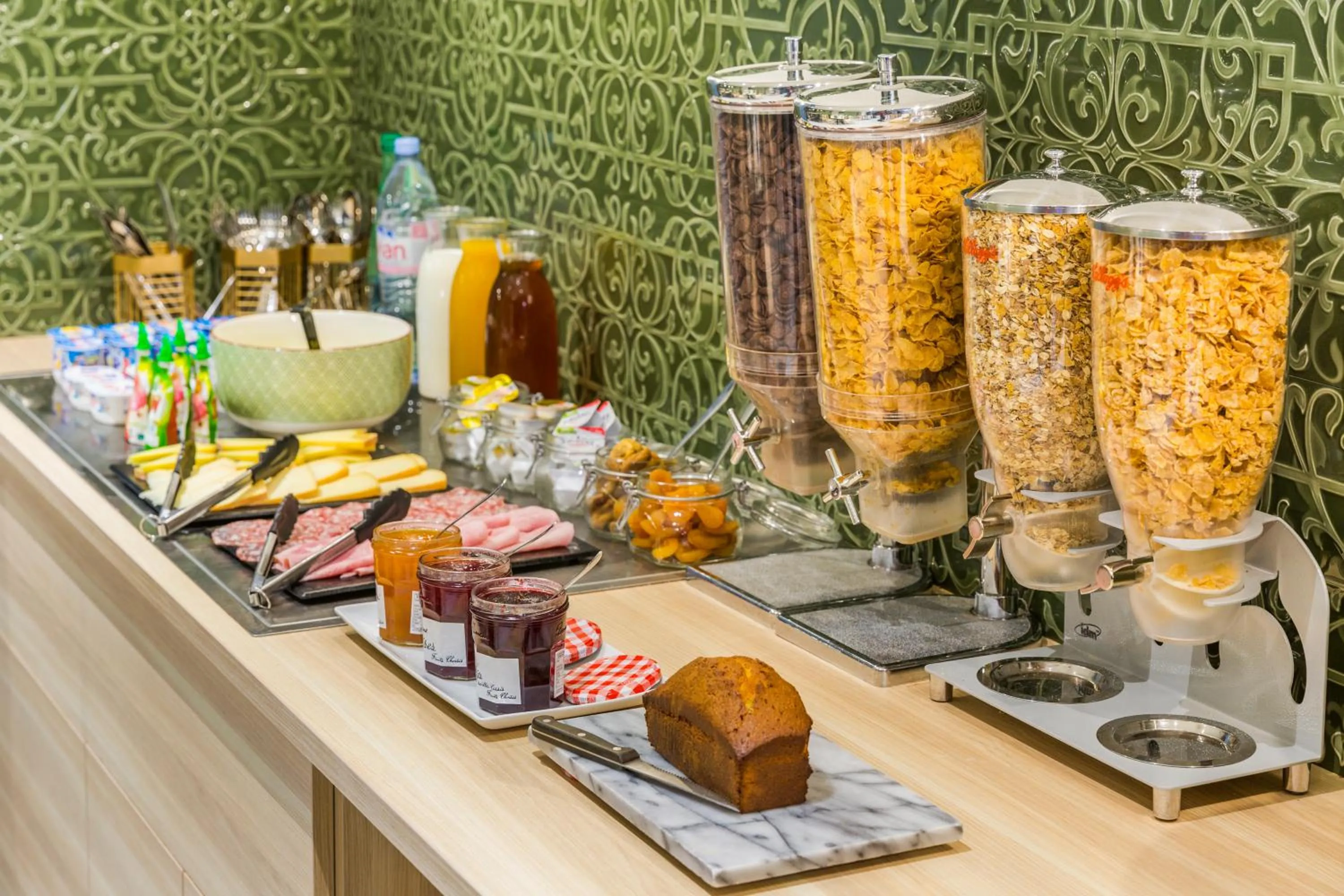 Buffet breakfast in ibis Styles Paris Gare de l'Est TGV