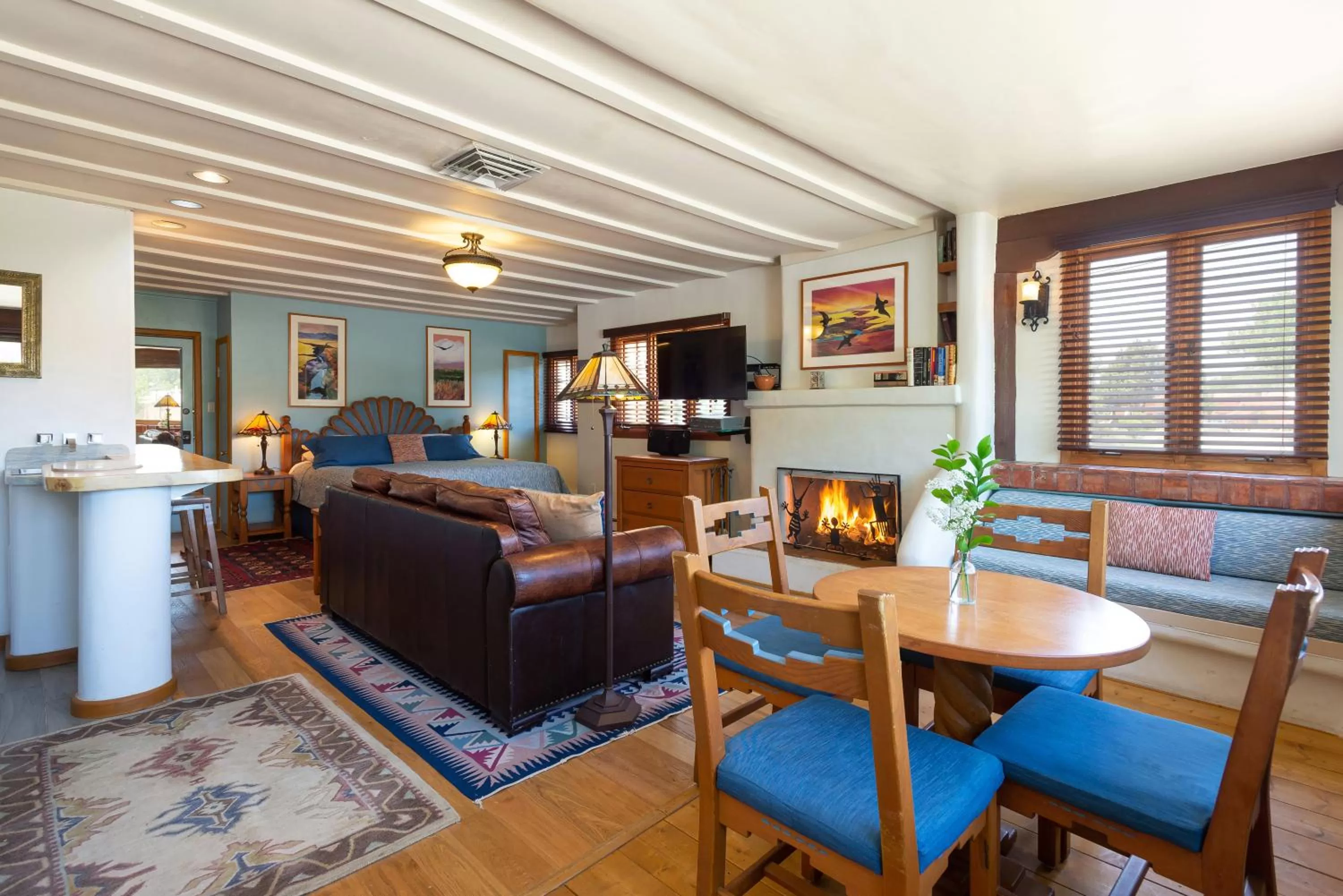 Junior Suite with Mountain View in Inn on La Loma Plaza