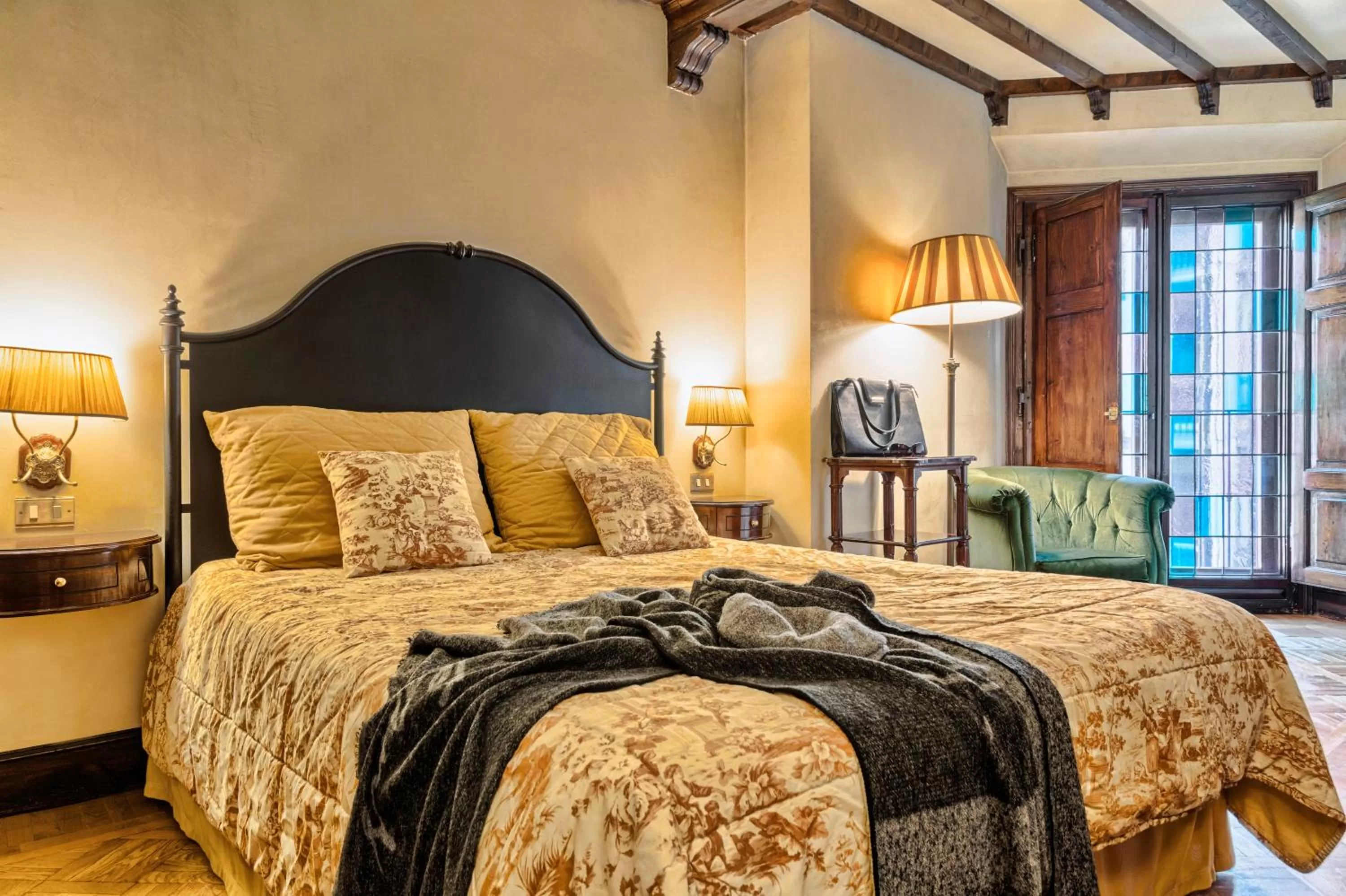 Photo of the whole room, Bed in Grand Hotel Baglioni