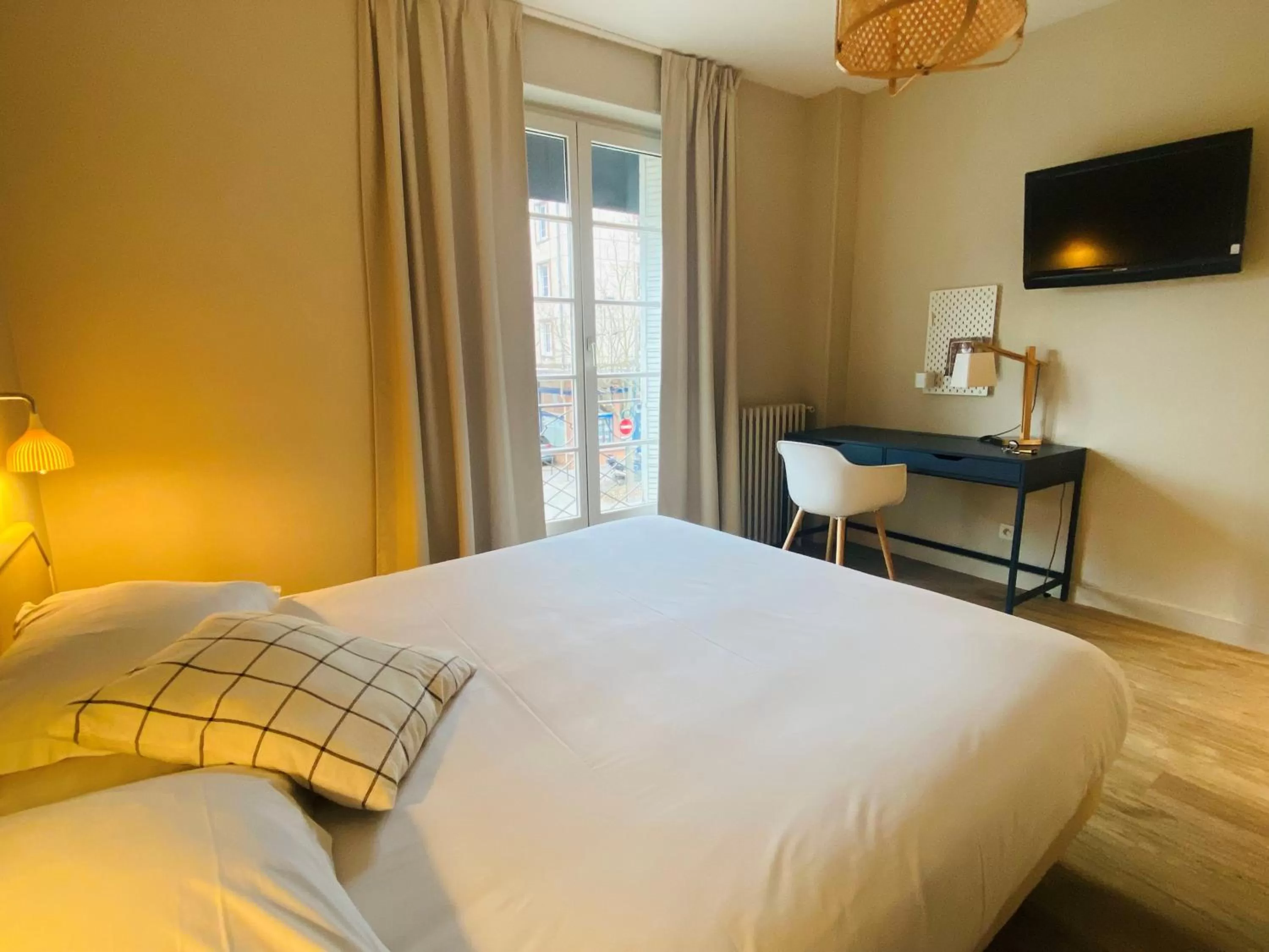 Photo of the whole room, Bed in Logis Hôtel Marguerite