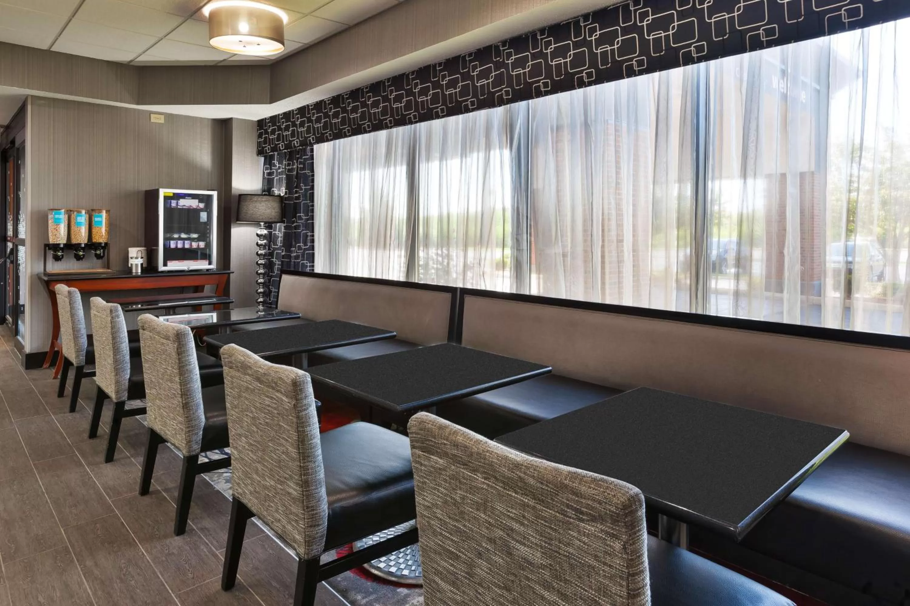 Breakfast in Hampton Inn Columbus/Delaware I-71 North