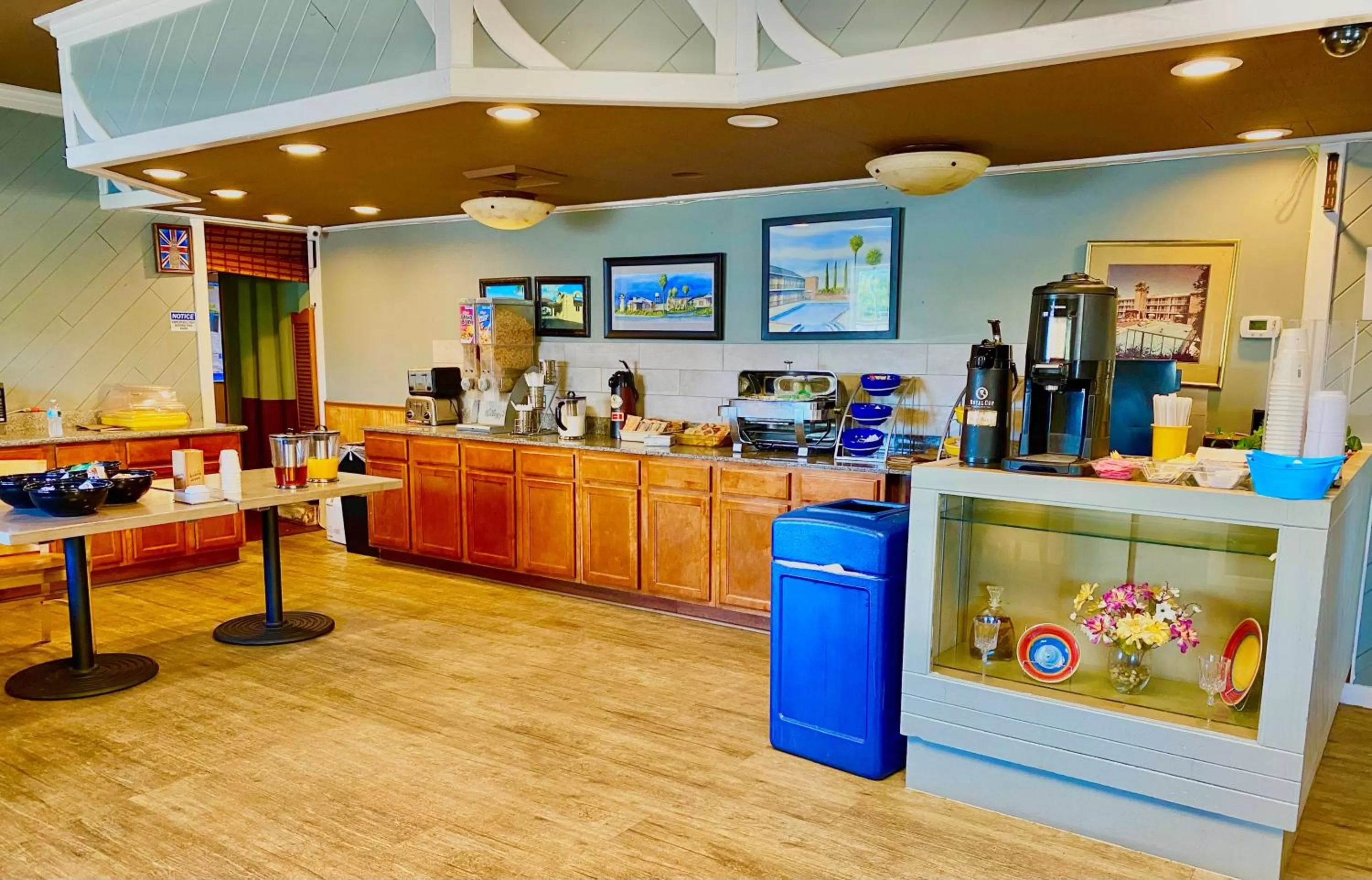Breakfast in Days Inn by Wyndham Pensacola - Historic Downtown