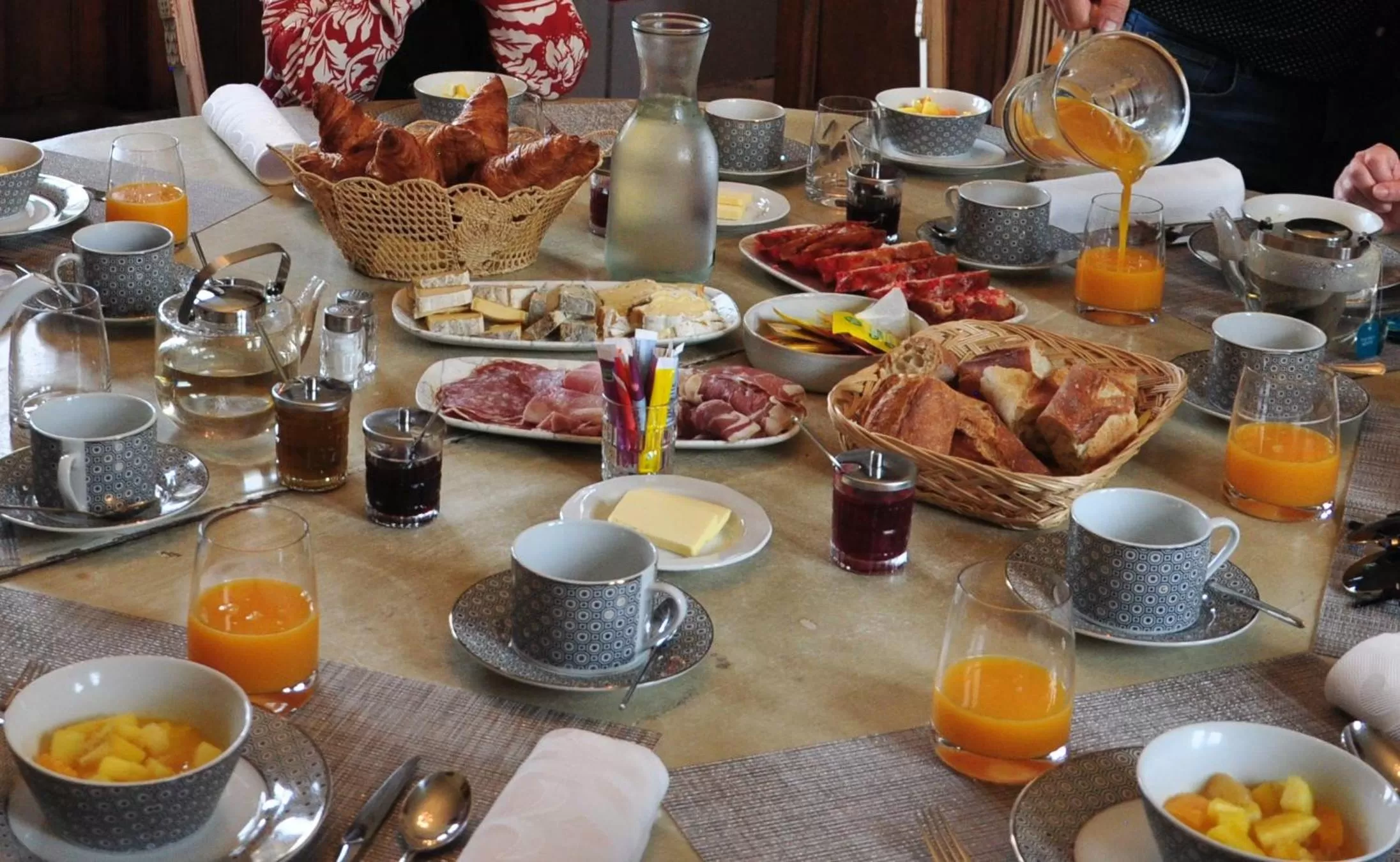 Breakfast in Château Origny - Moulins