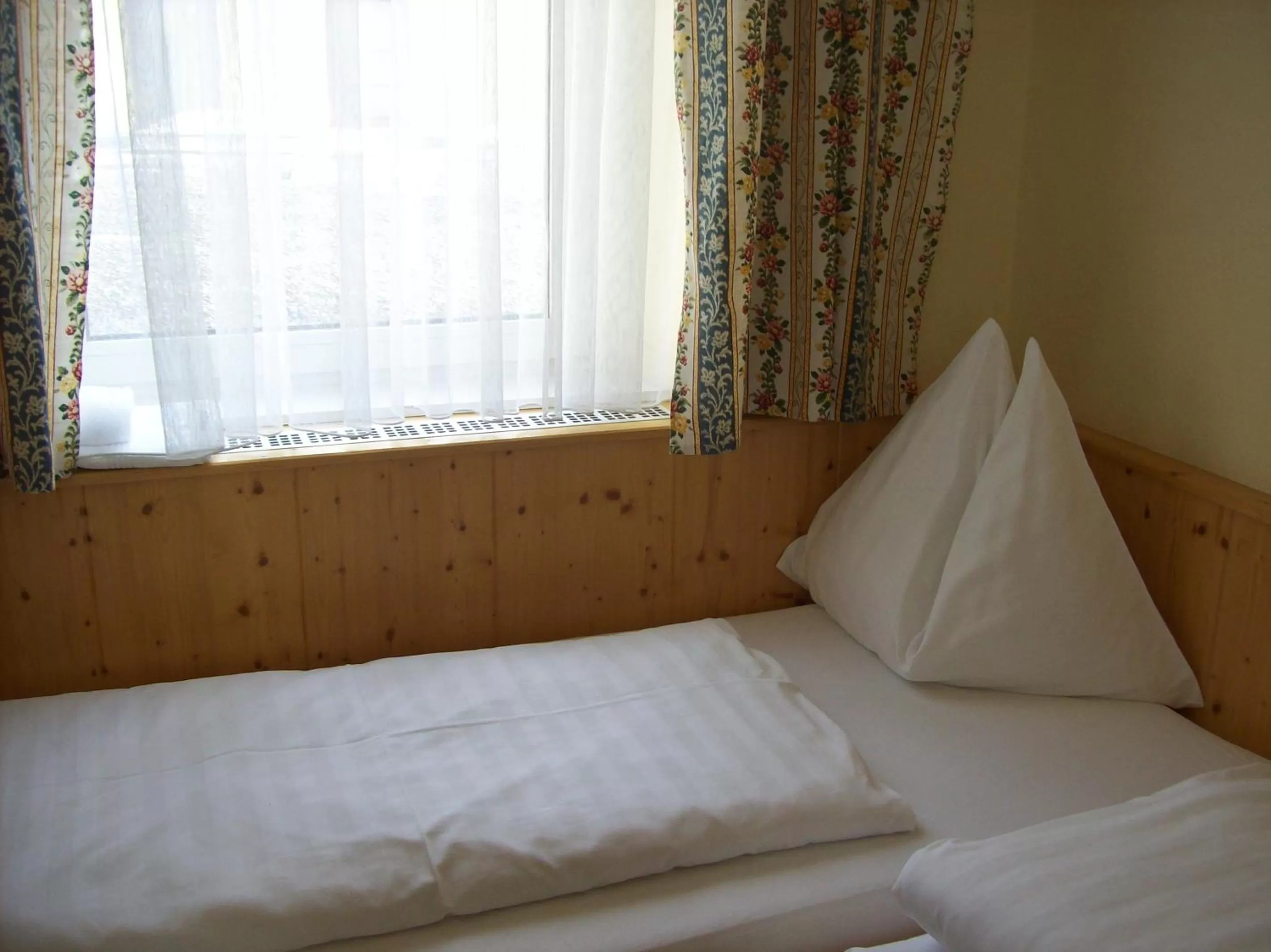 Bedroom in Hubertushof Fromwald Hotel und Gasthof