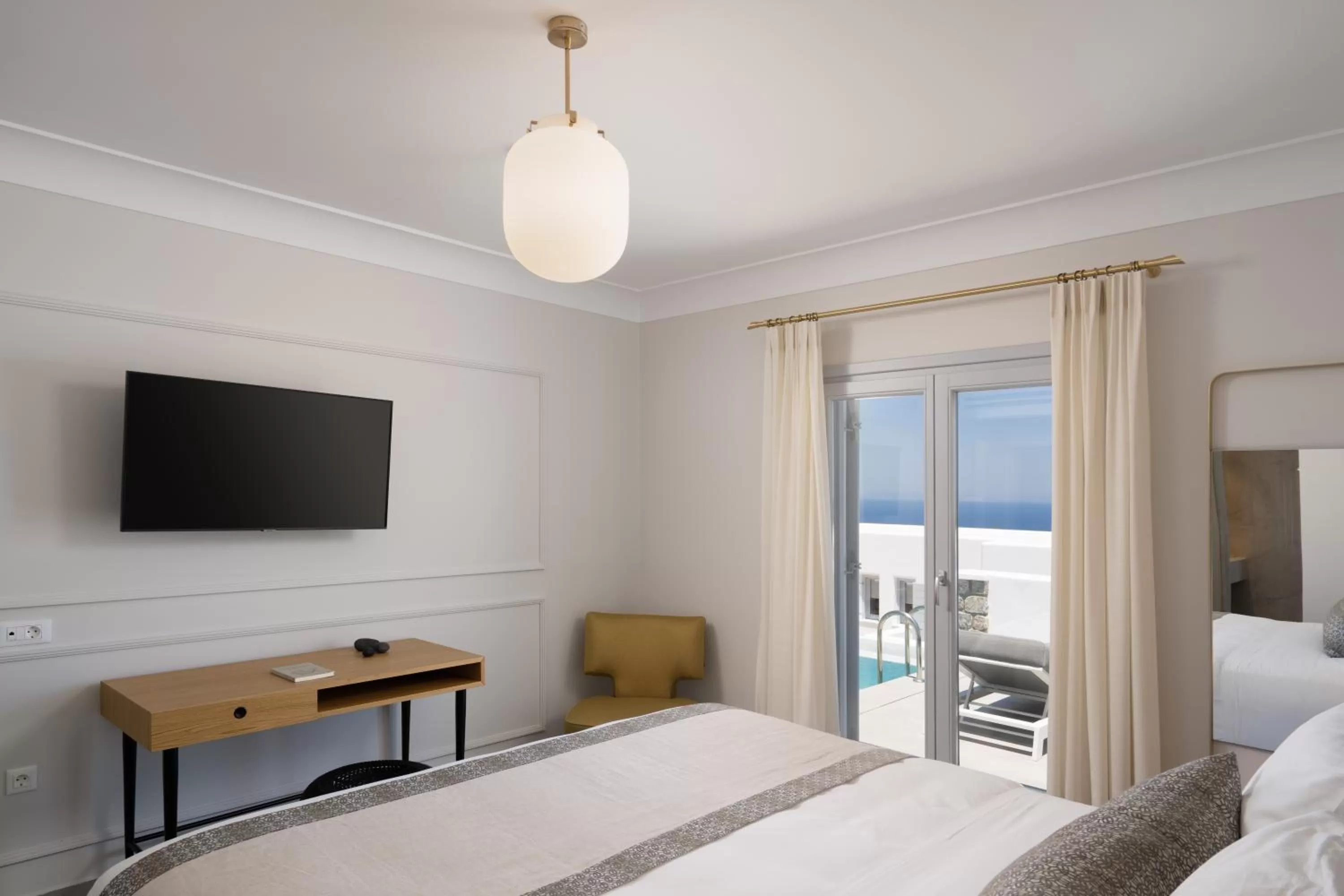 Bed in De Sol Hotel & Spa