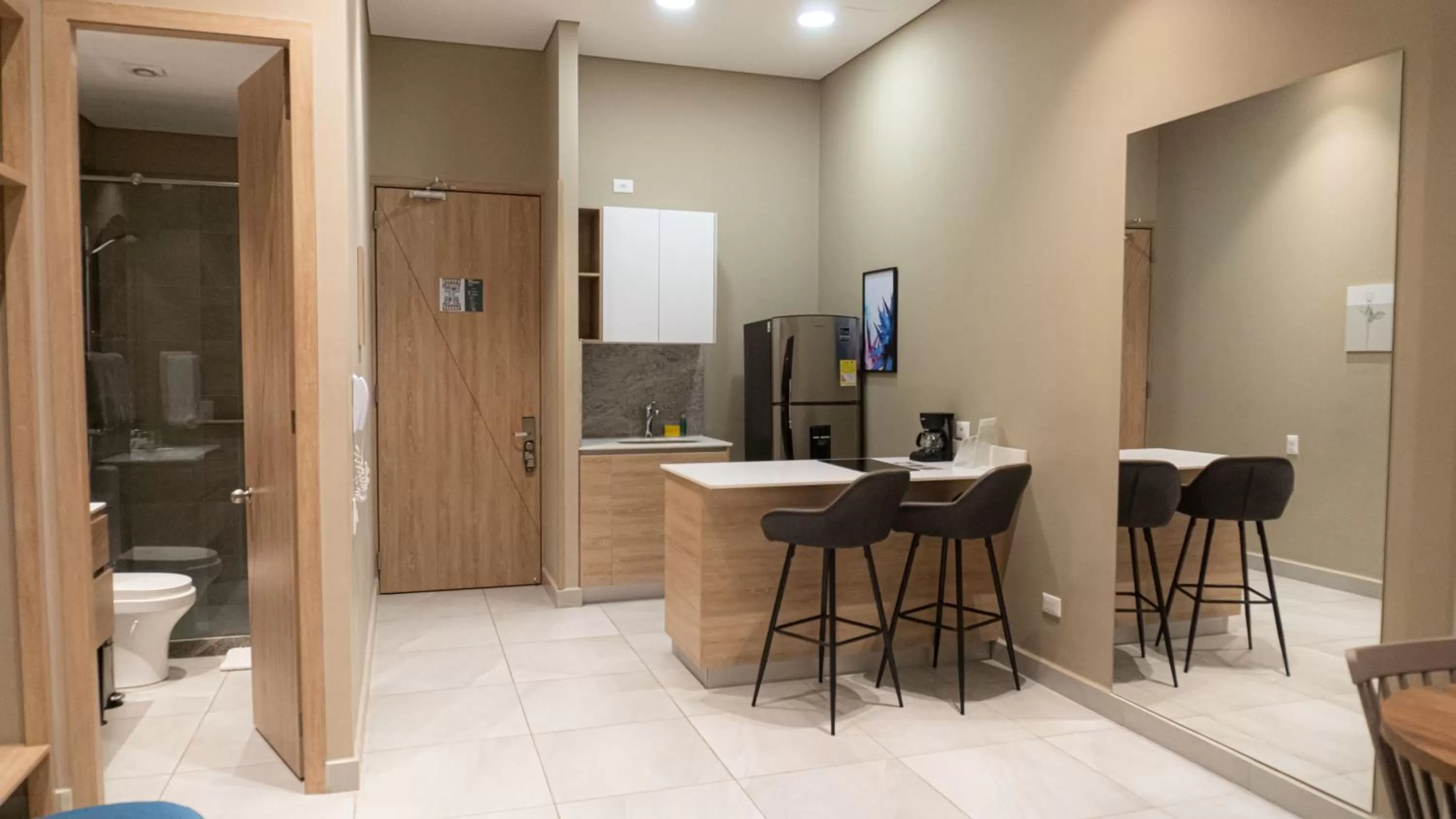 Dining area in FR Hotel