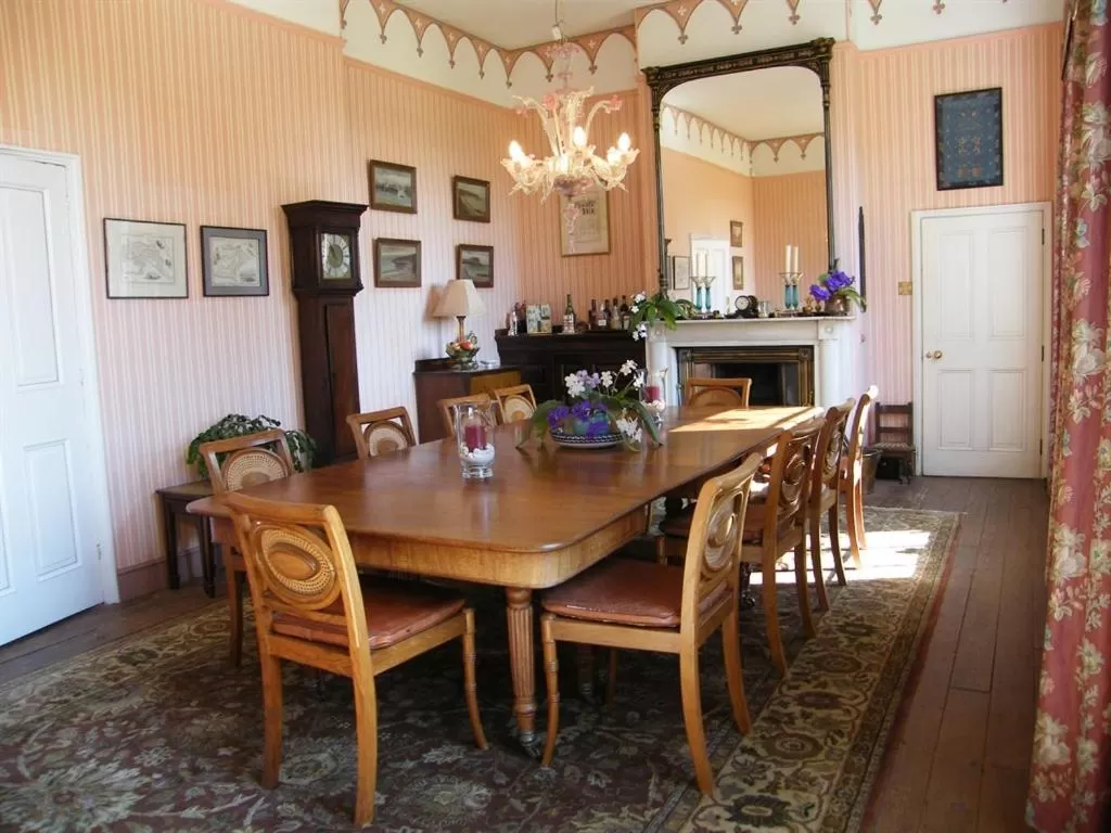 Dining area in Glebe House Muston