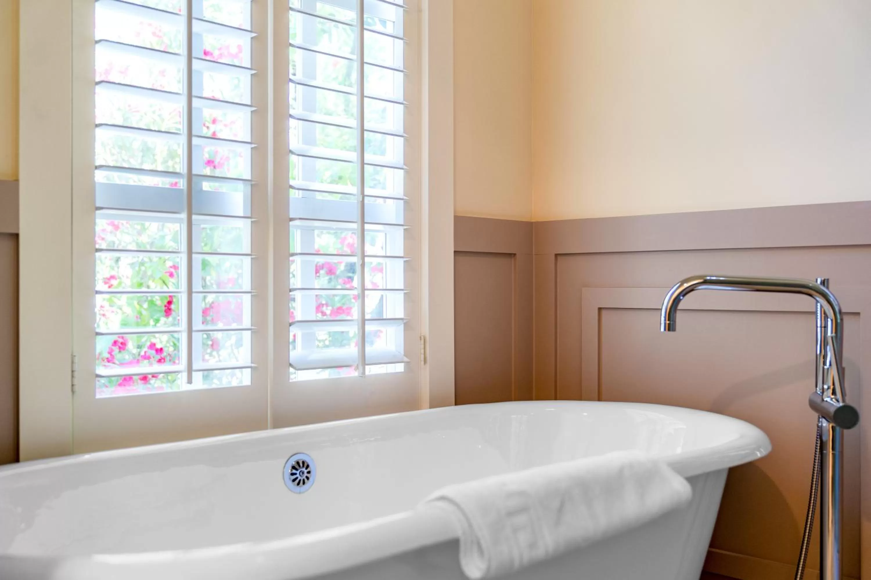 Bathroom in The Bergson, BW Signature Collection