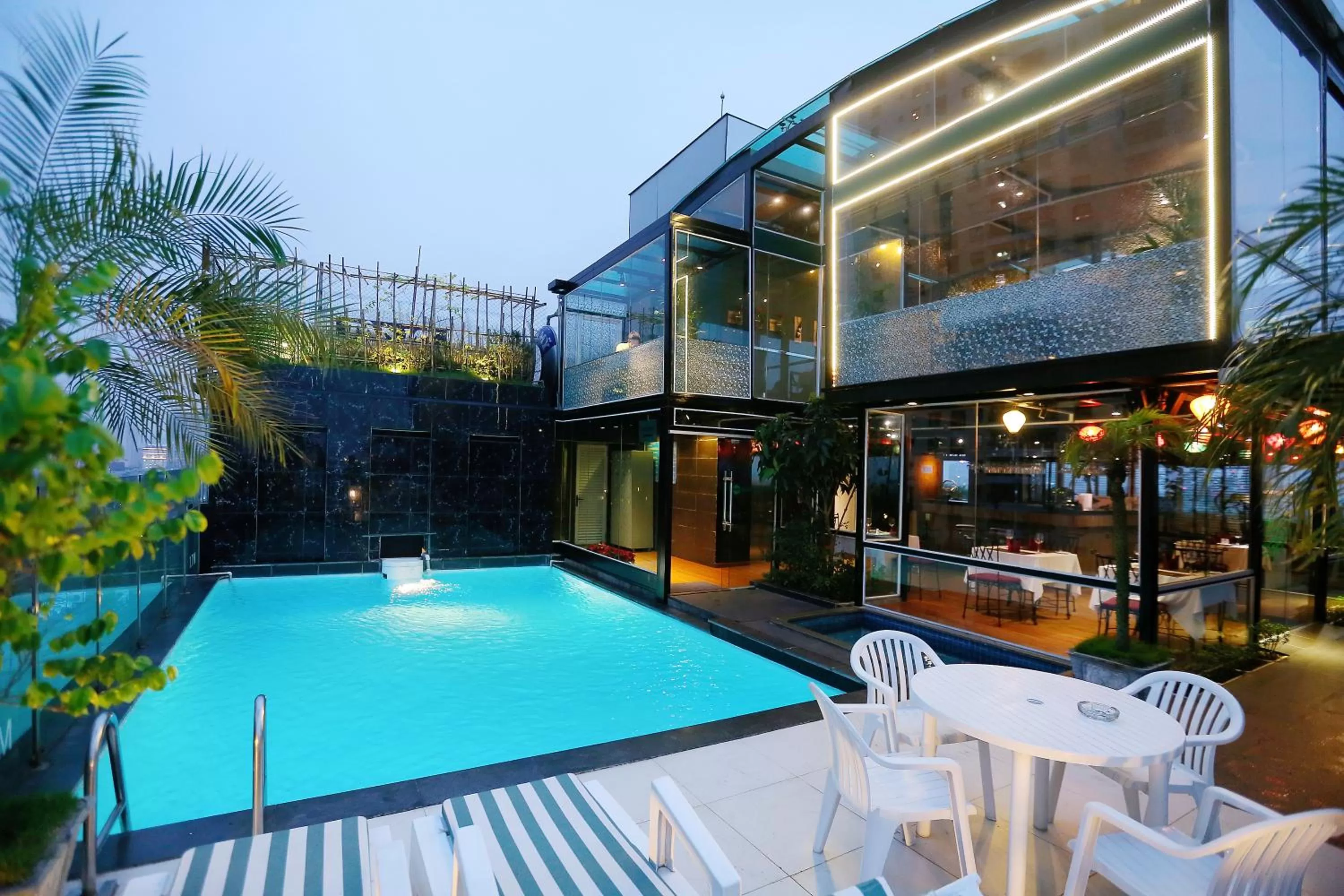 Swimming pool in La Casa Hanoi Hotel