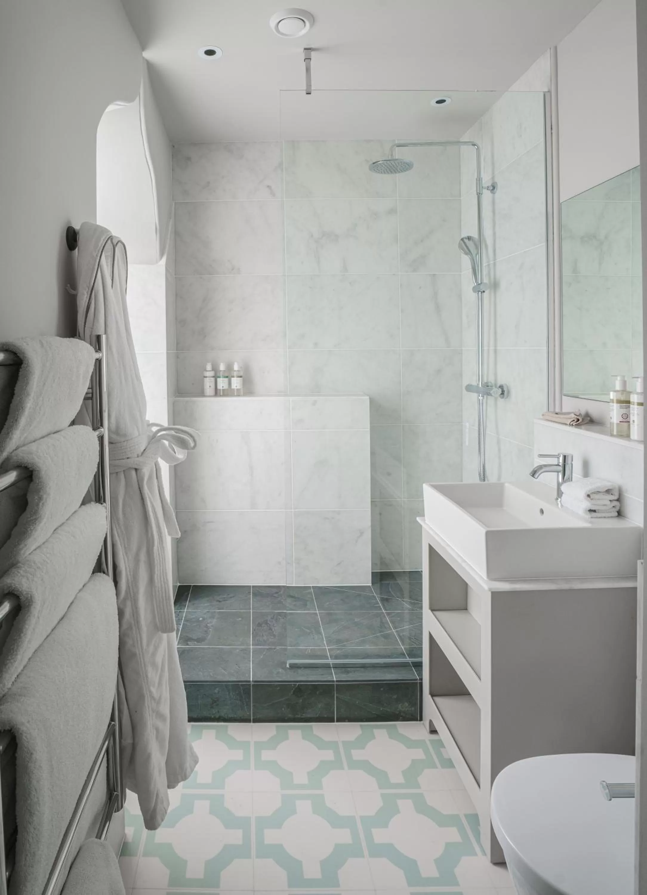 Bathroom in Penally Abbey Country House Hotel and Restaurant