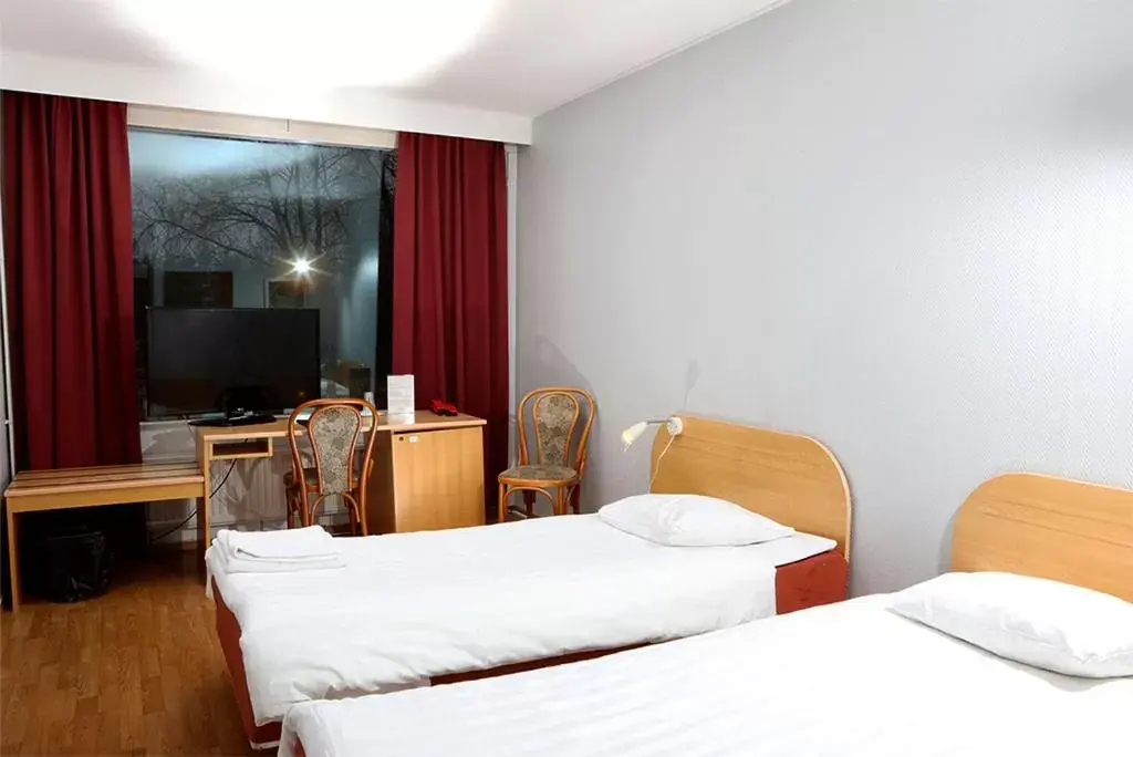 Economy Twin Room in Finlandia Hotel Isovalkeinen Economy Twin Room in Finlandia Hotel Isovalkeinen