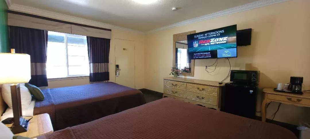 TV and multimedia in Lakeview Inn