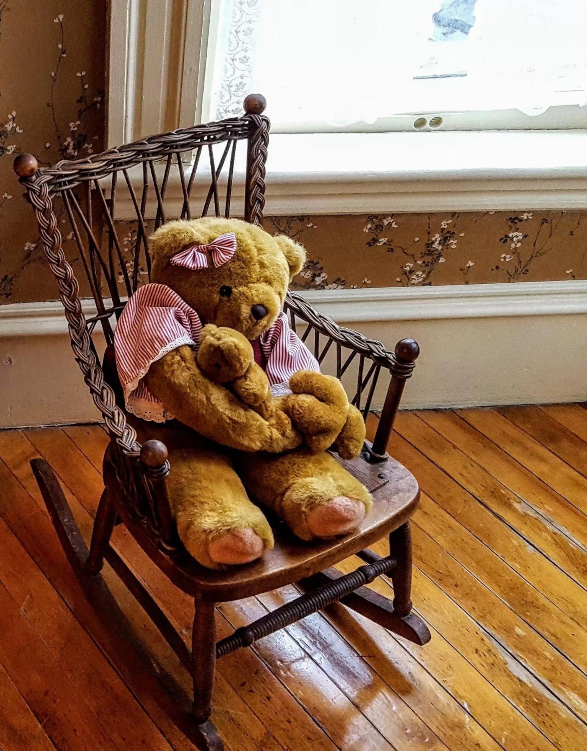 Property building in Clark Currier Inn