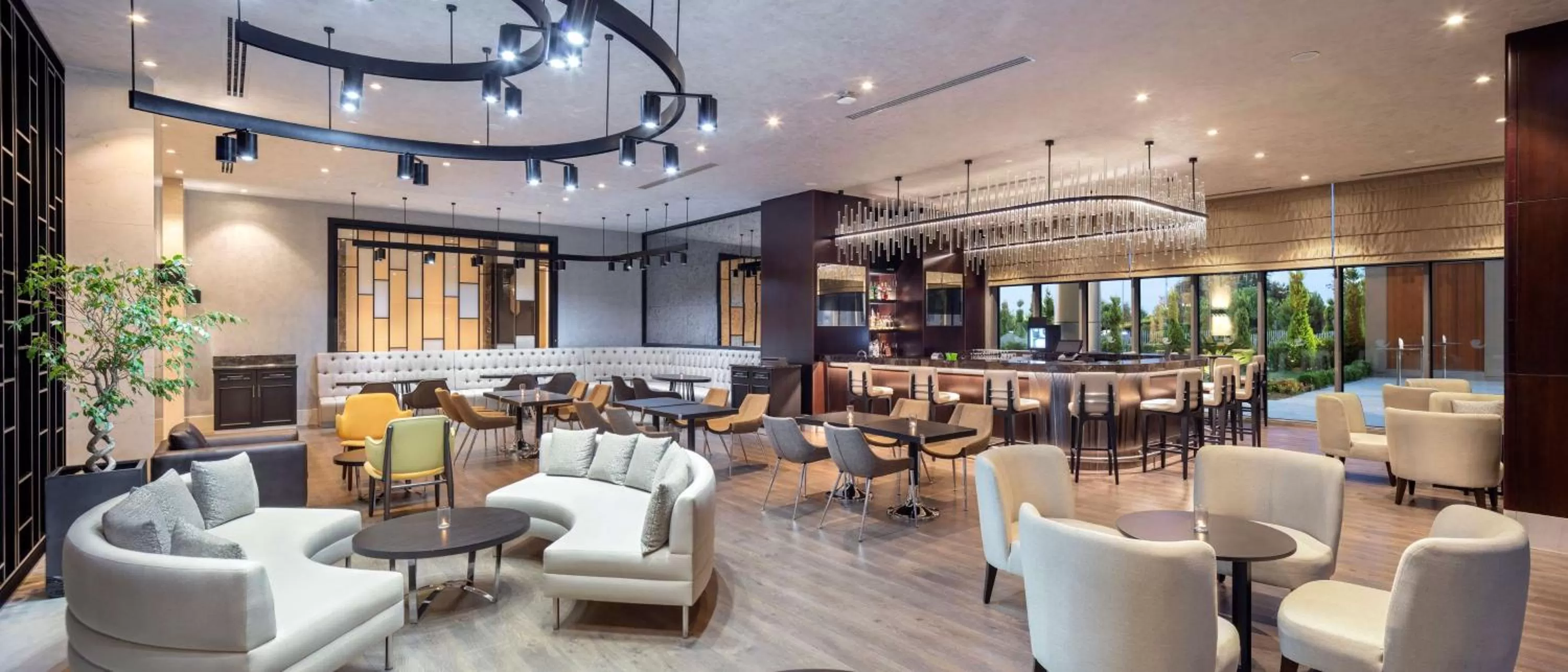 Lounge or bar in Hilton Istanbul Bakirkoy