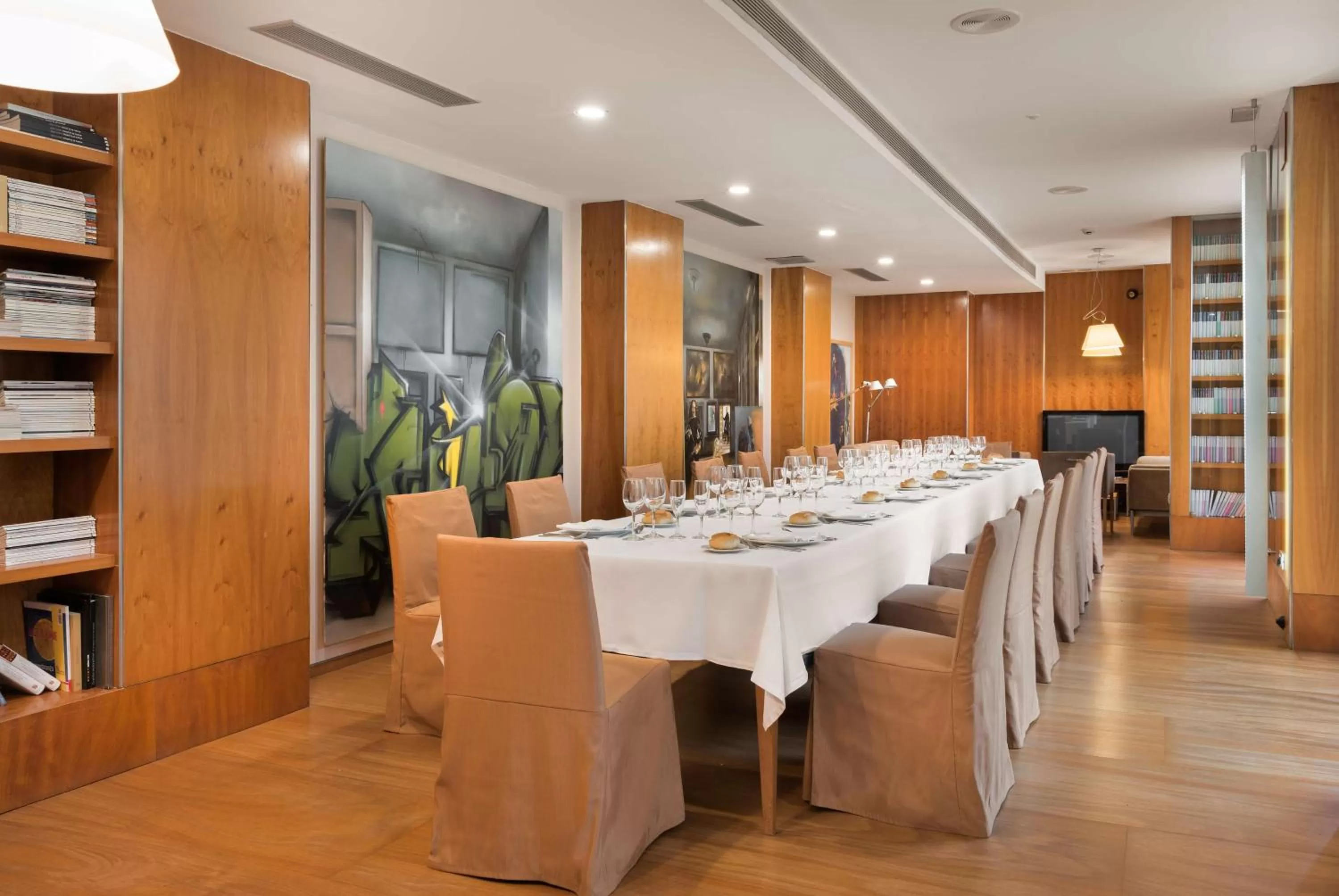 Restaurant/places to eat in NH Zamora Palacio del Duero