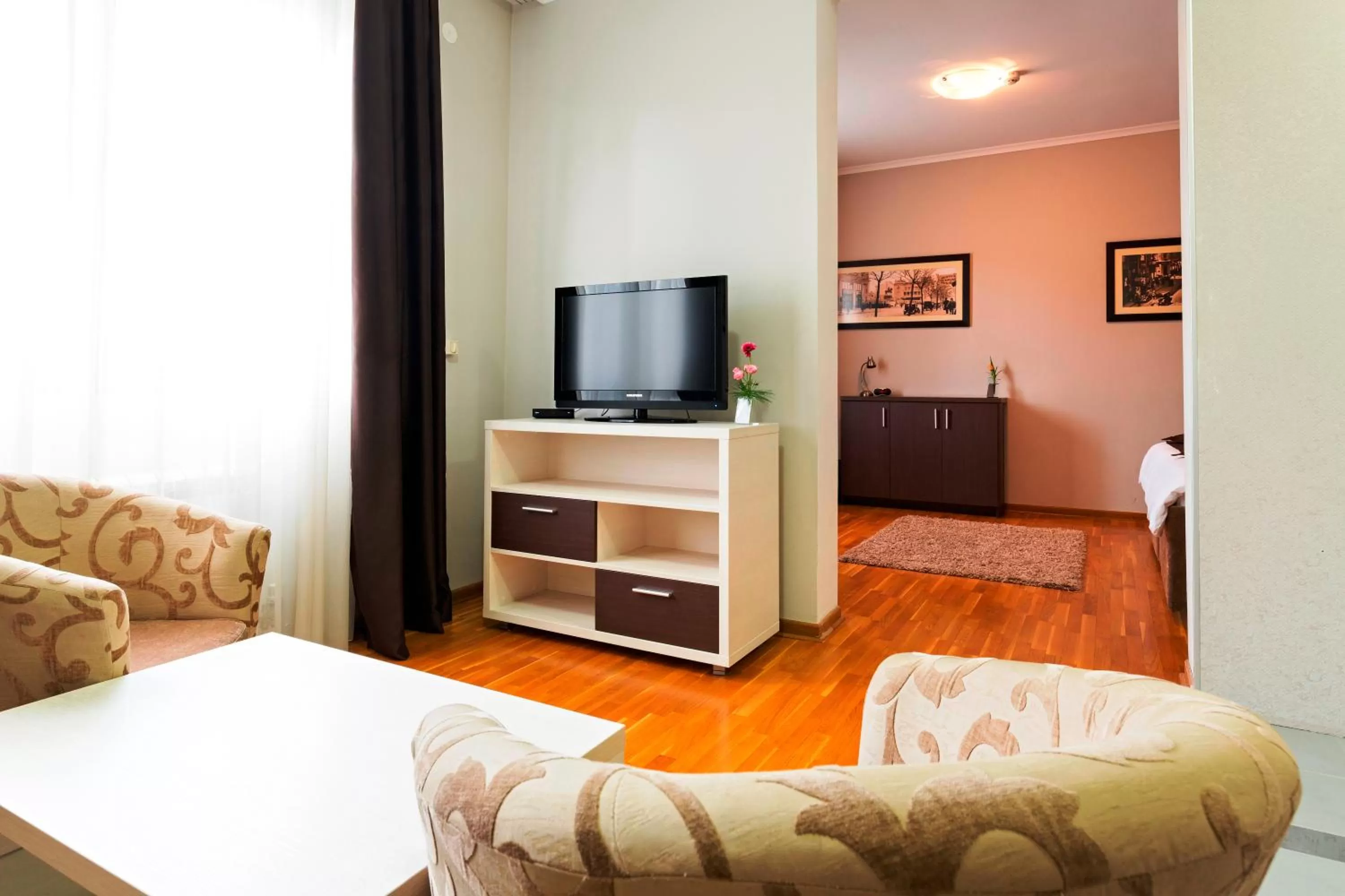 Living room, Bed in Garni Hotel Nevski