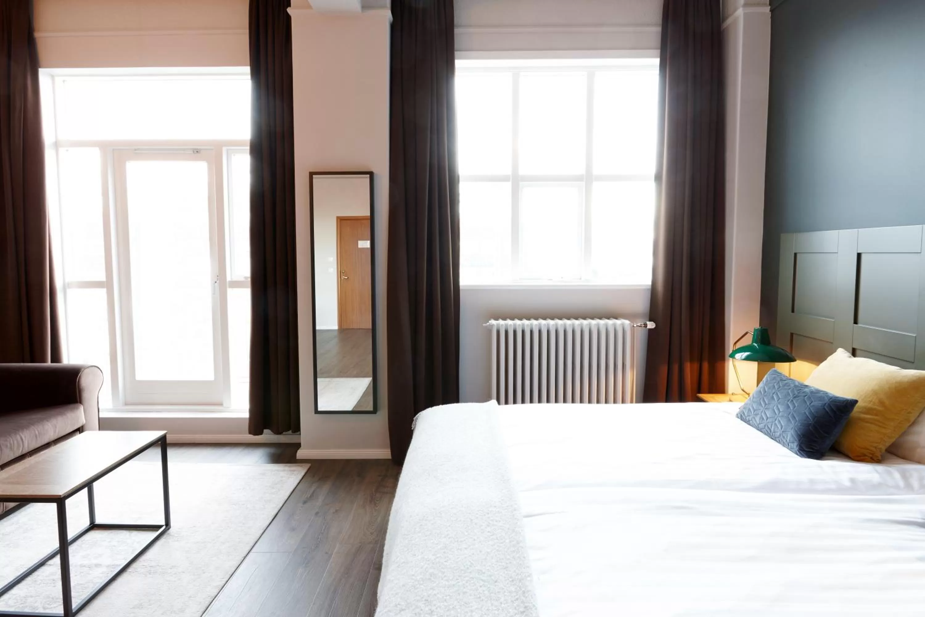 Bedroom, Bed in Fosshotel Baron