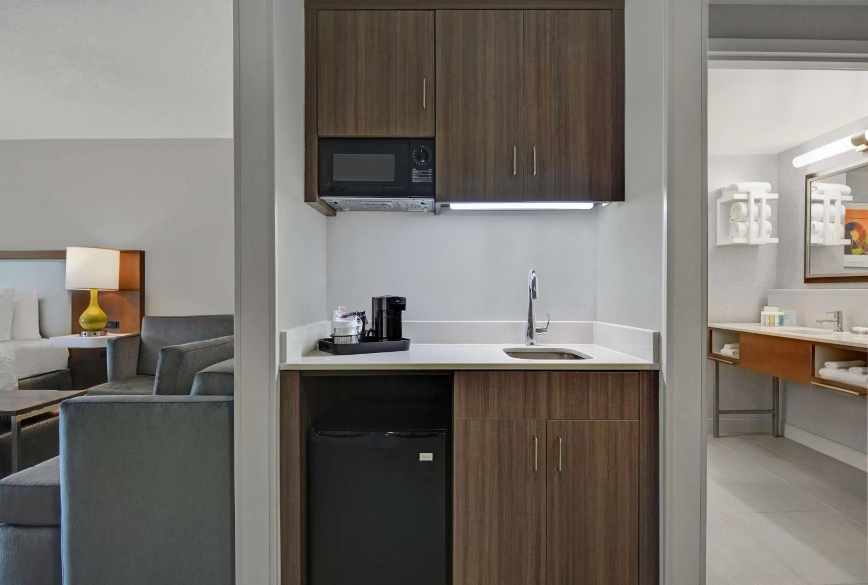 Photo of the whole room in Hampton Inn Gallatin