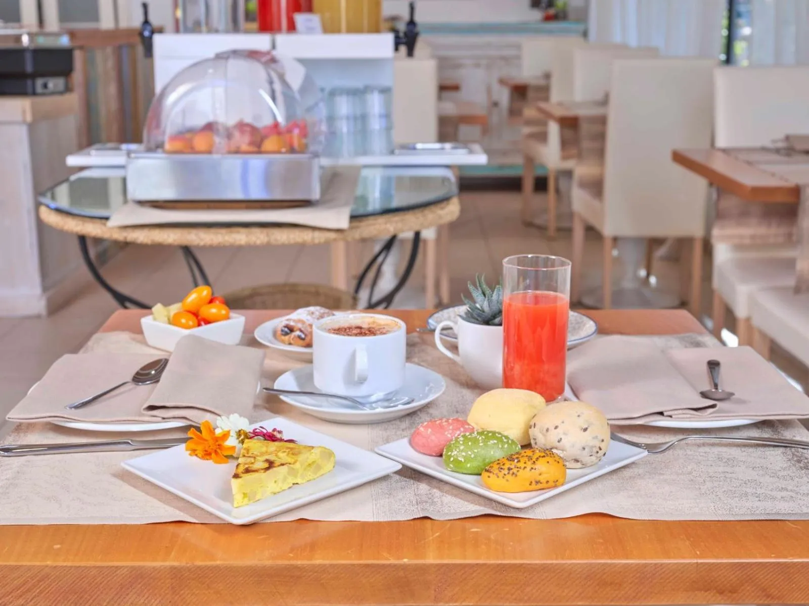 Restaurant/places to eat in Dolce Vita Boutique Hotel