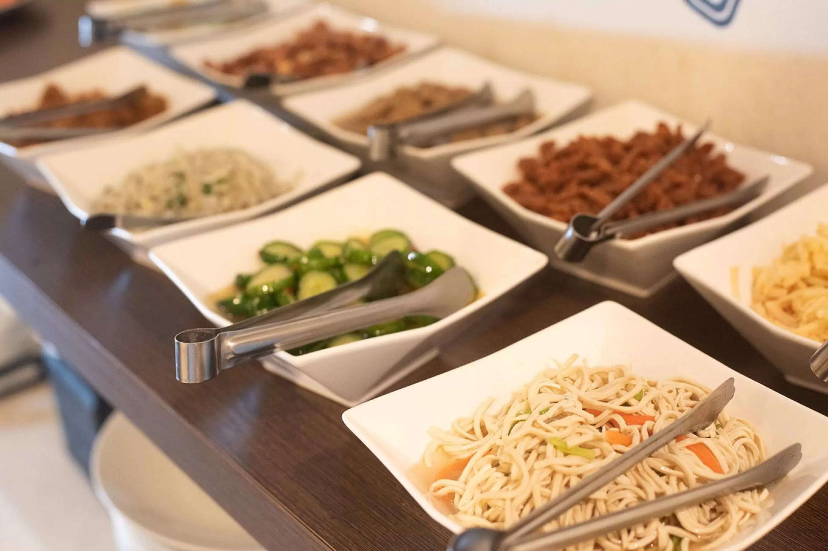 Buffet breakfast in Discovery Motel - Yanping