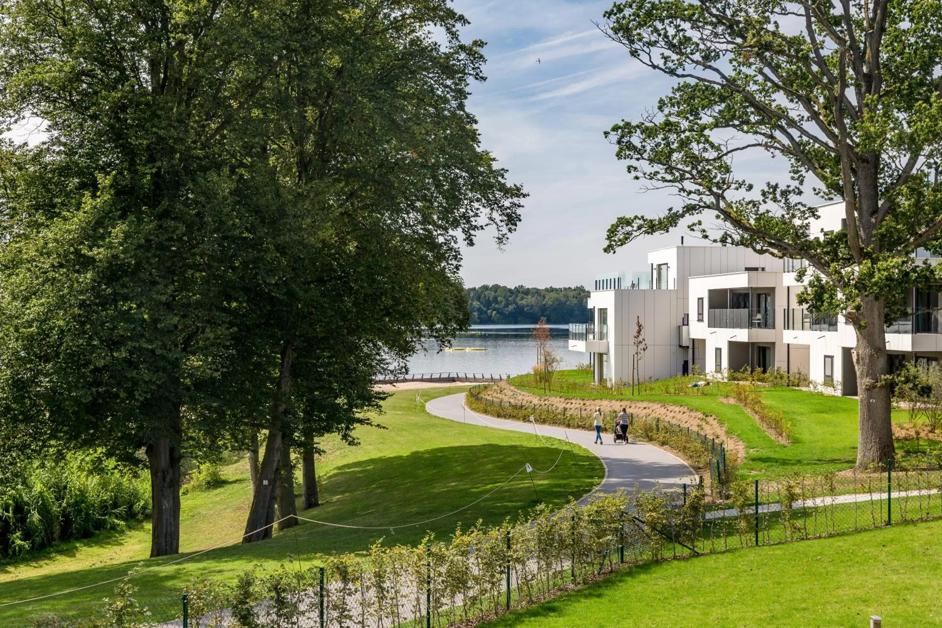 Natural landscape in Golden Lakes Hotel
